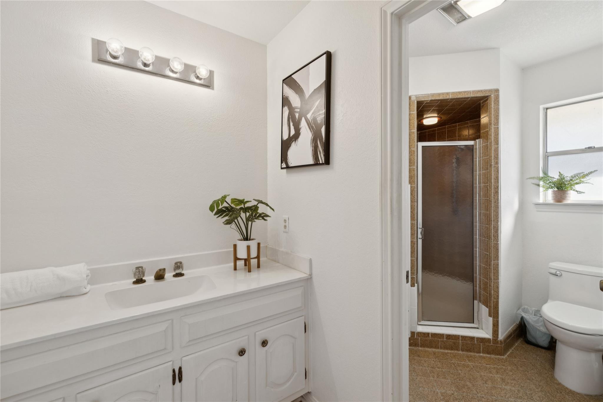 7005 Bent Oak Cir, Austin, TX 78749