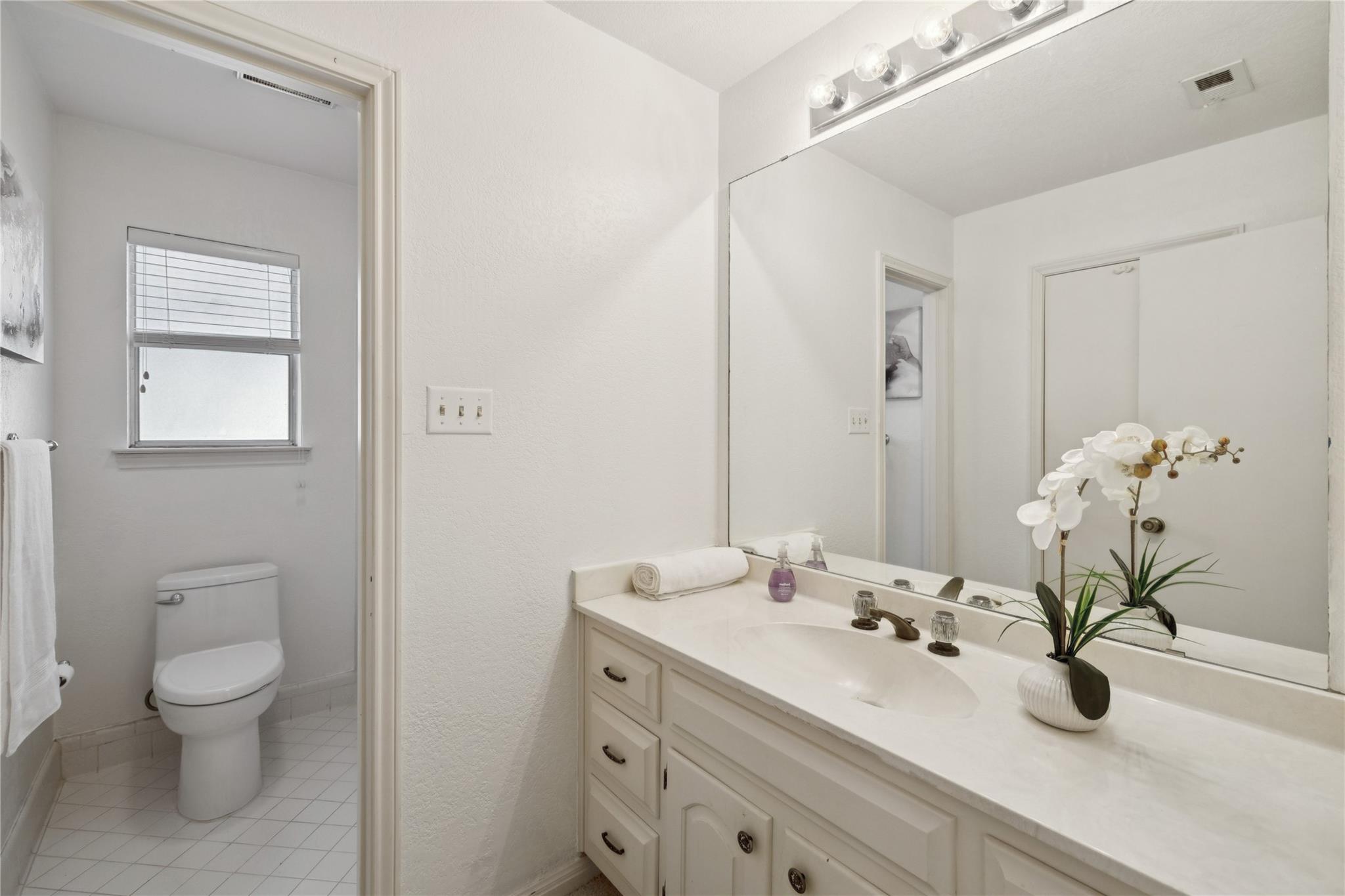 7005 Bent Oak Cir, Austin, TX 78749