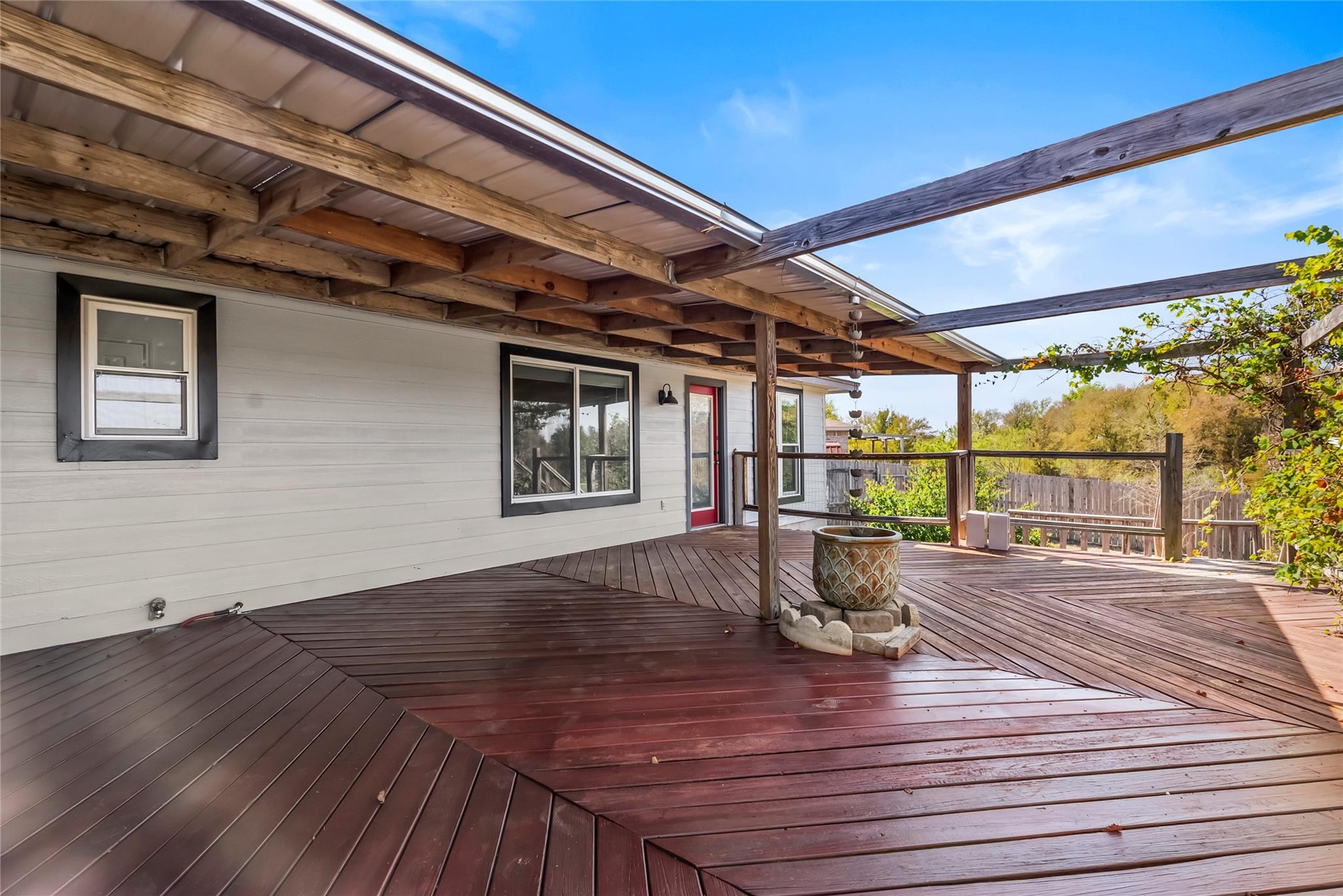 212 Valley Run Trl, Elgin, TX 78621