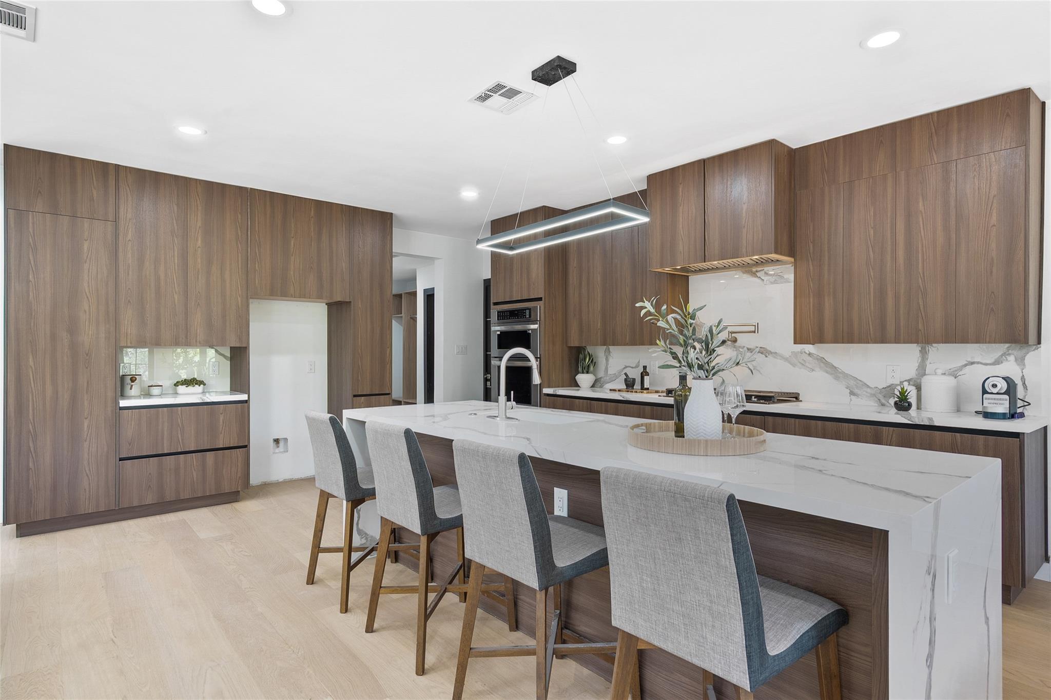 3206 Marshall Ave, Lago Vista, TX 78645