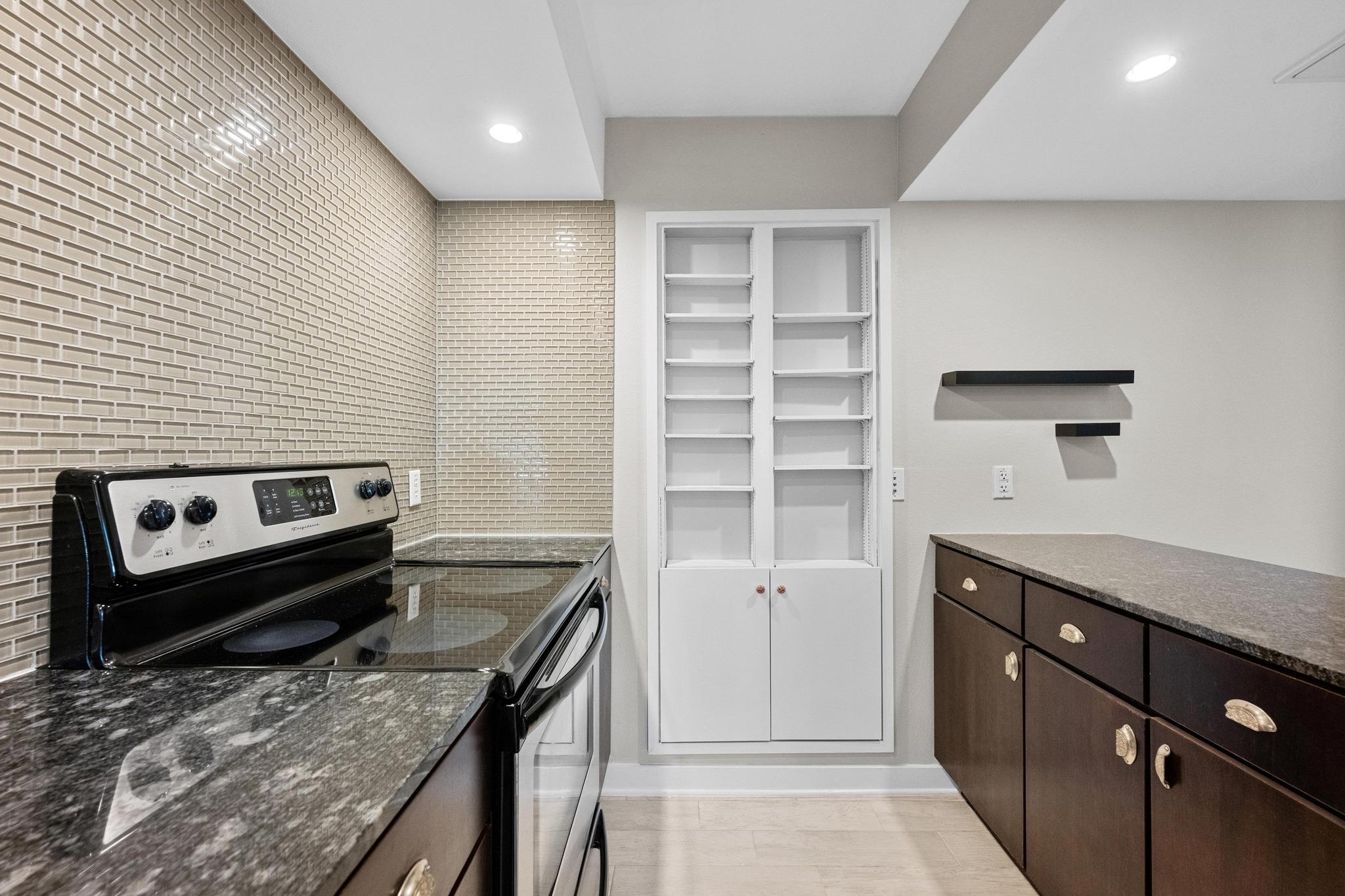 2200 Dickson Dr # 113, Austin, TX 78704