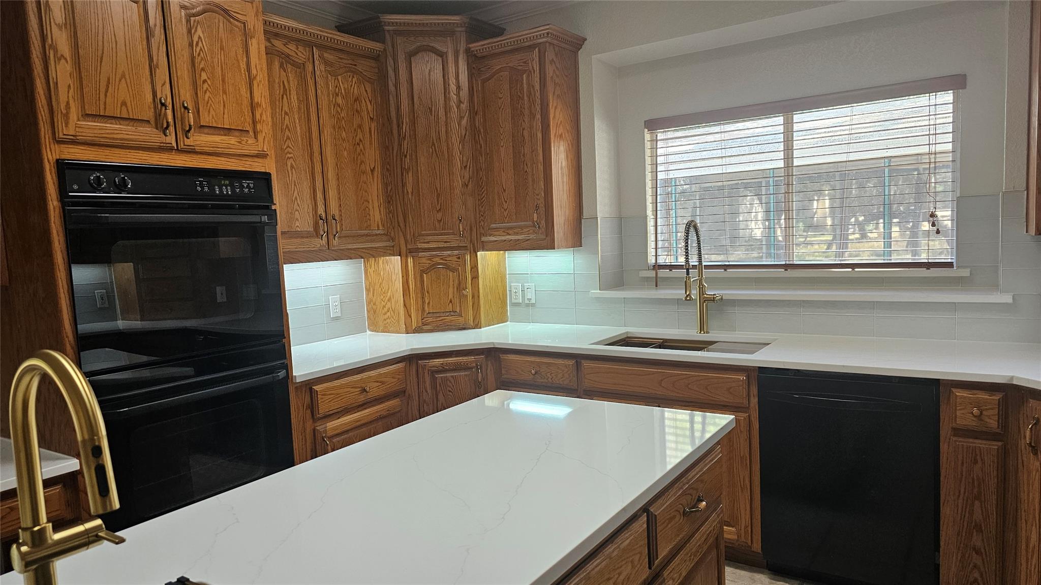 1301 County Road 262, Georgetown, TX 78633