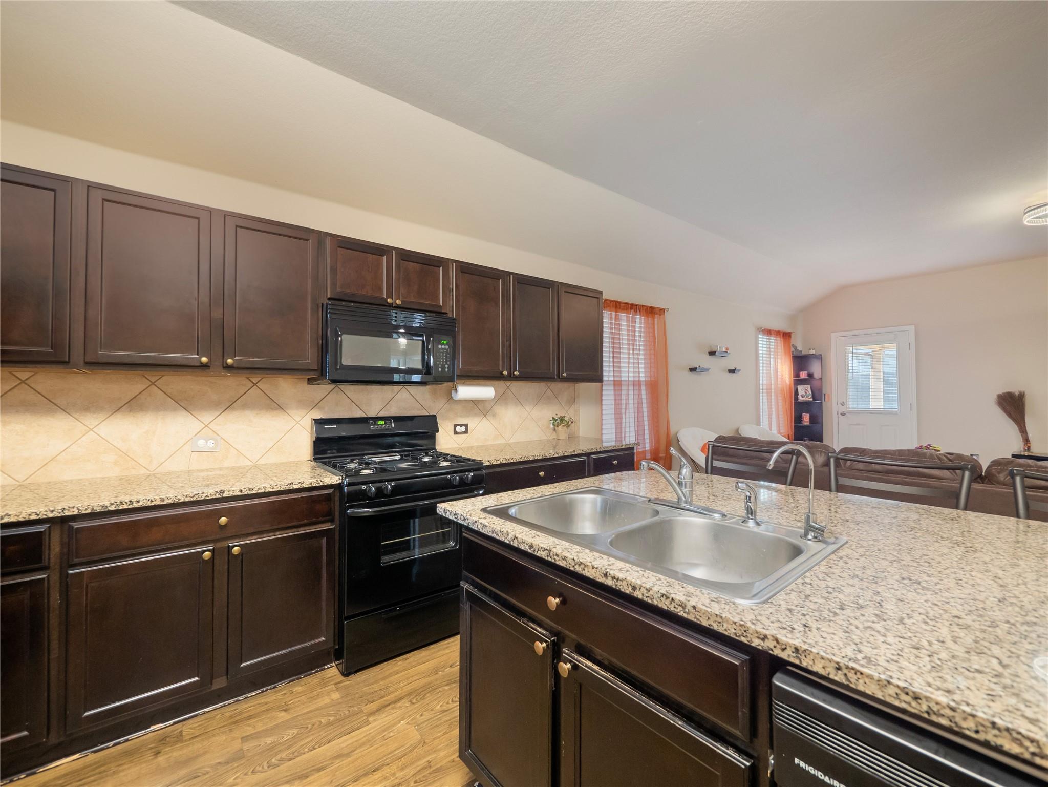 19021 Great Falls Dr, Manor, TX 78653