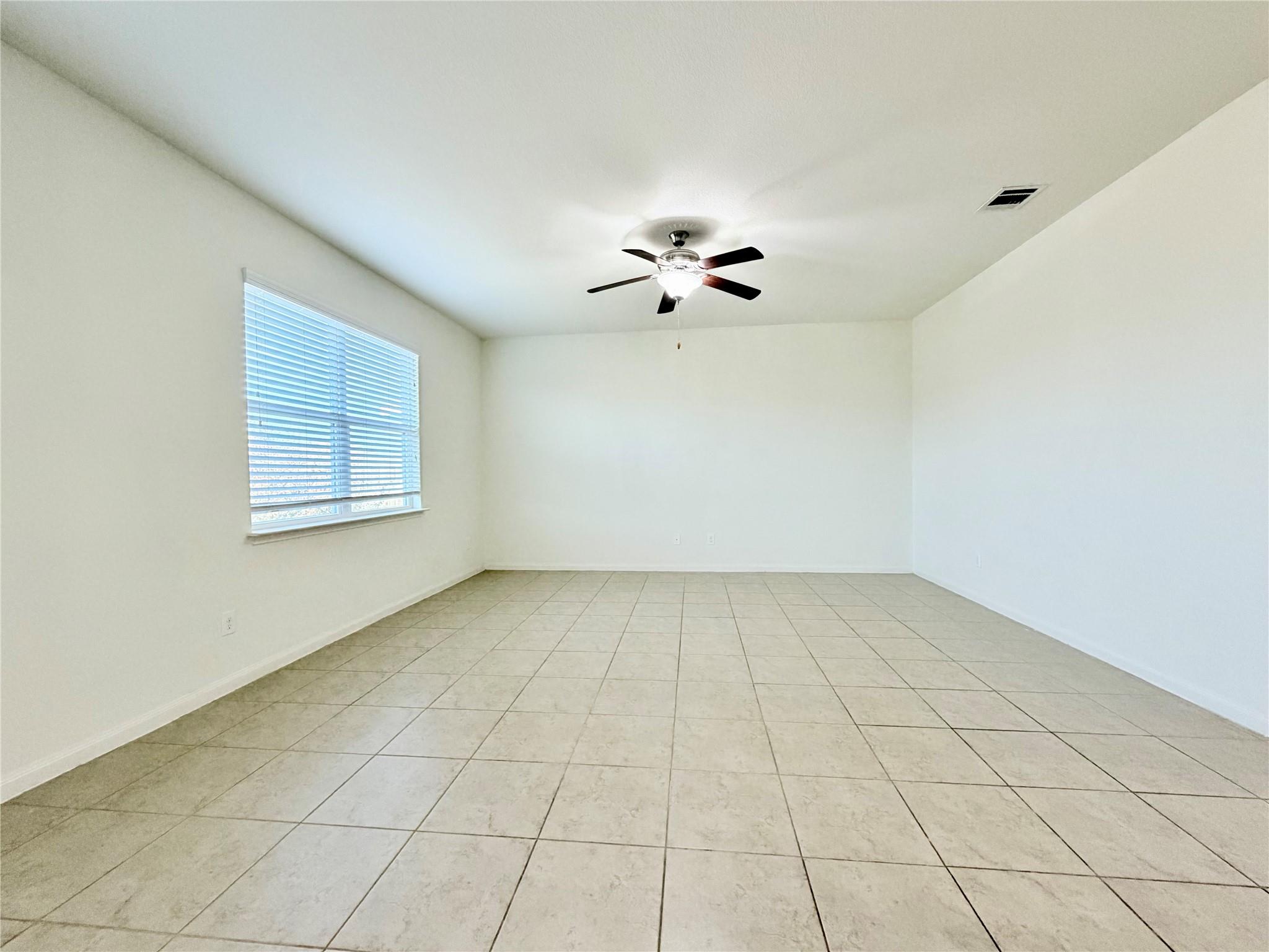 19616 Smith Gin St, Manor, TX 78653