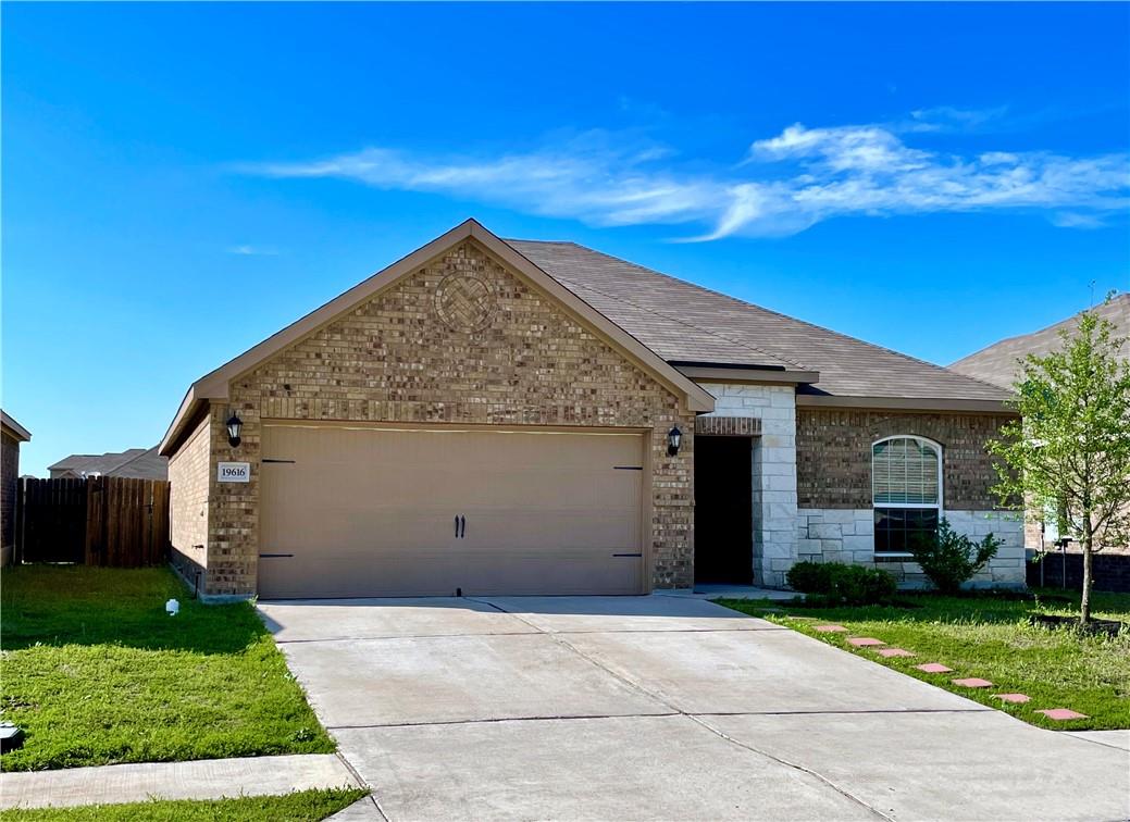 19616 Smith Gin St, Manor, TX 78653