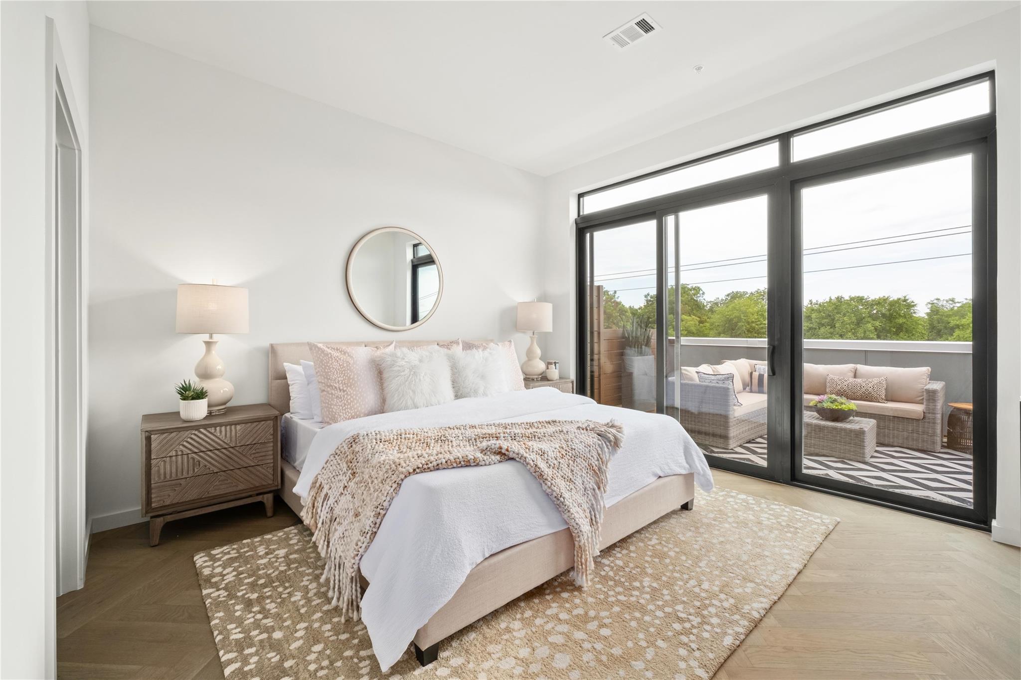 2209 S 1st St # 403, Austin, TX 78704