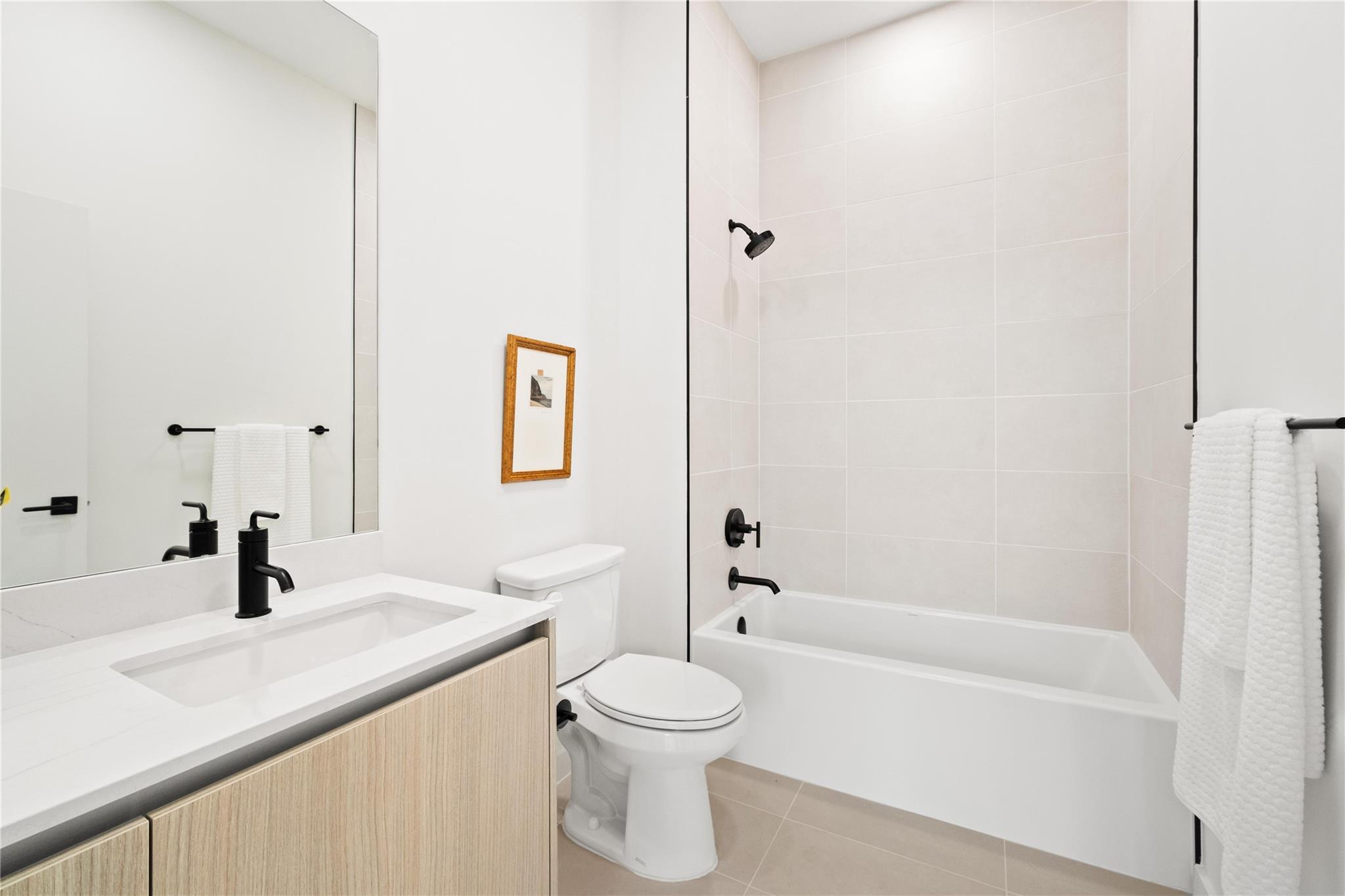 2209 S 1st St # 403, Austin, TX 78704