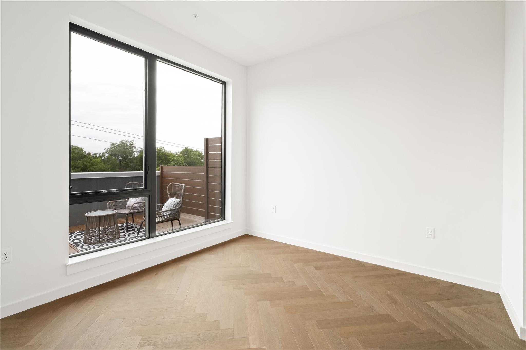 2209 S 1st St # 403, Austin, TX 78704