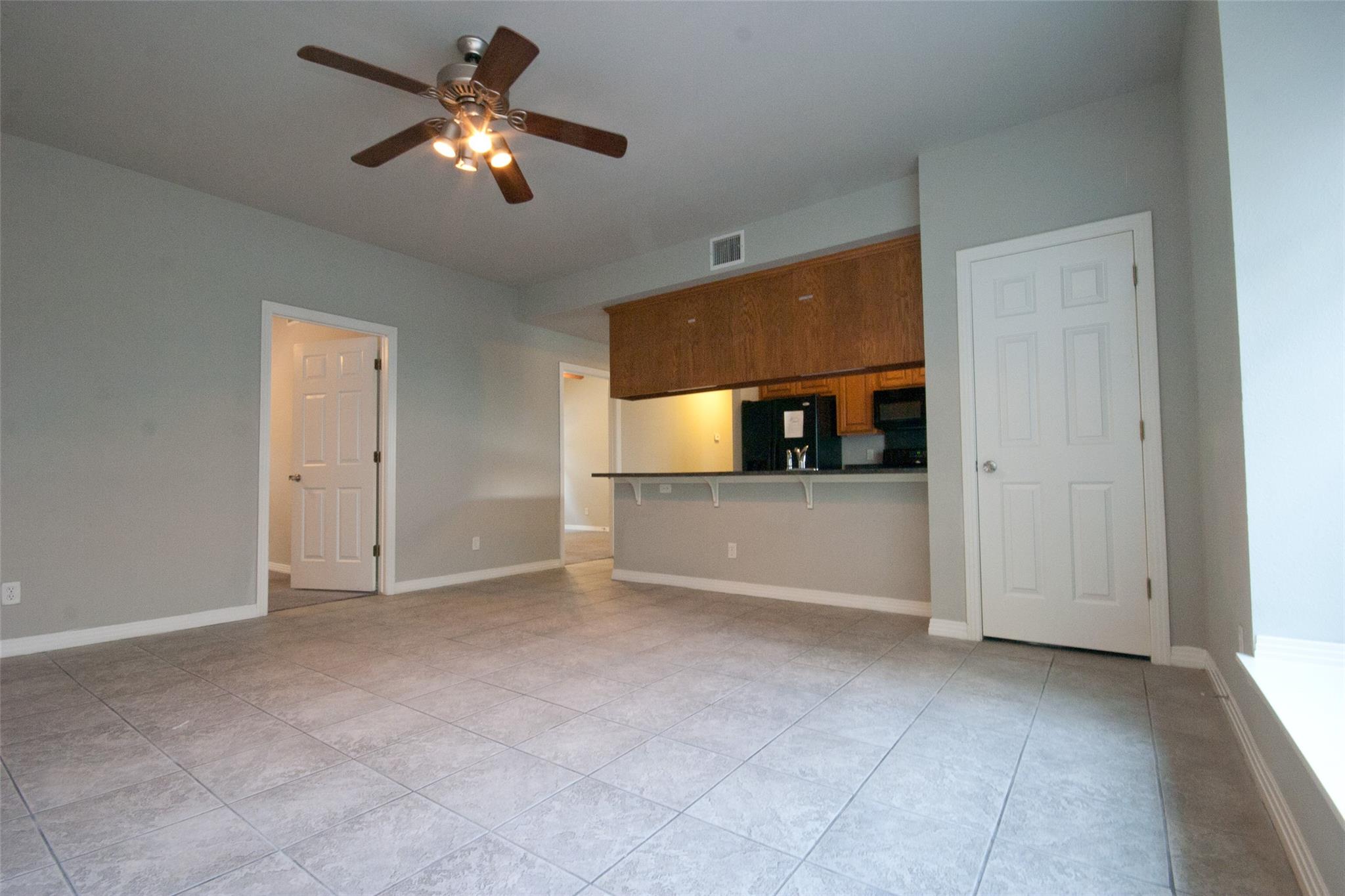 2410 Leon St # 201, Austin, TX 78705