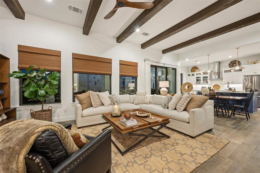 211 Honey Creek #6 Ct, Austin, TX 78738