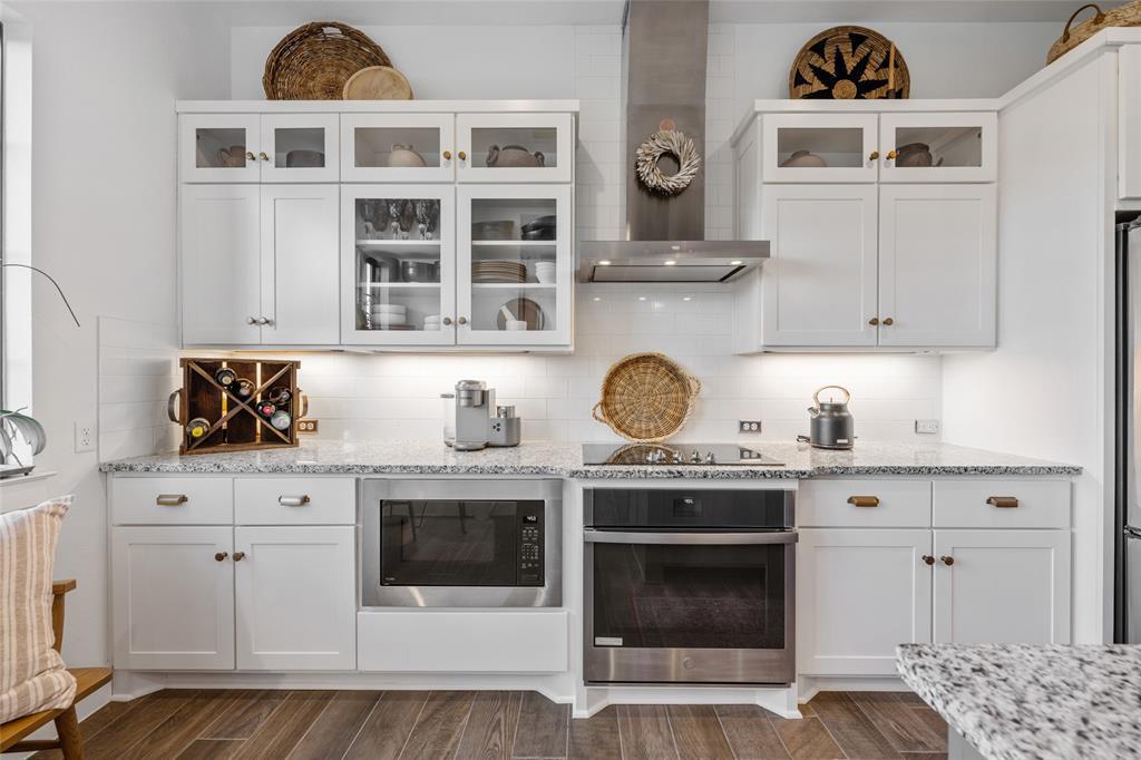 211 Honey Creek #6 Ct, Austin, TX 78738