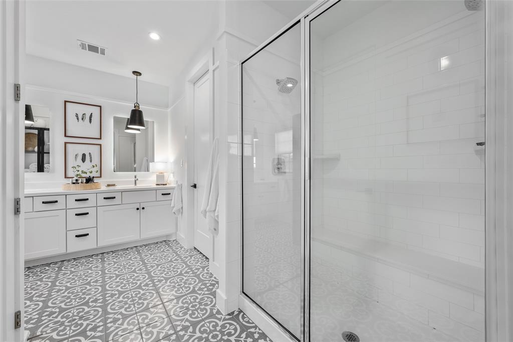 211 Honey Creek #6 Ct, Austin, TX 78738