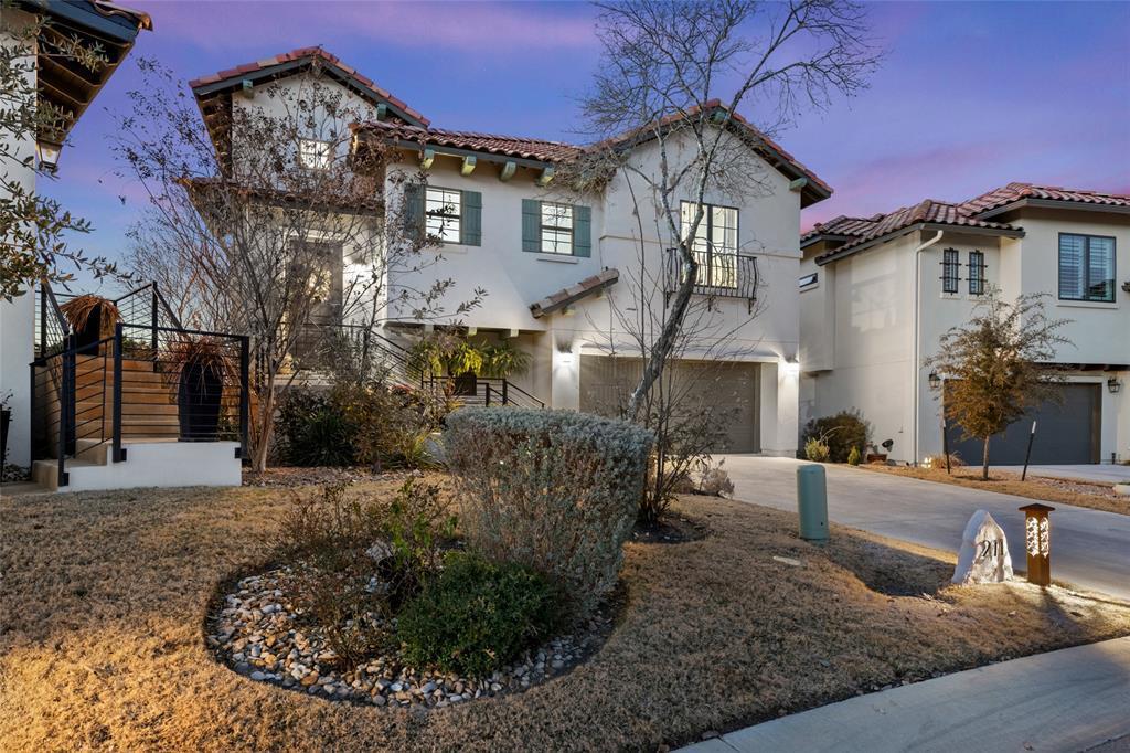211 Honey Creek #6 Ct, Austin, TX 78738