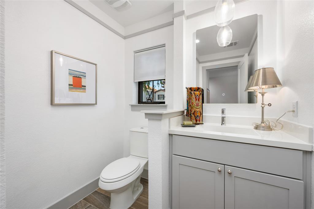 211 Honey Creek #6 Ct, Austin, TX 78738