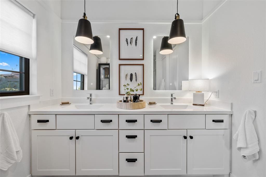 211 Honey Creek #6 Ct, Austin, TX 78738