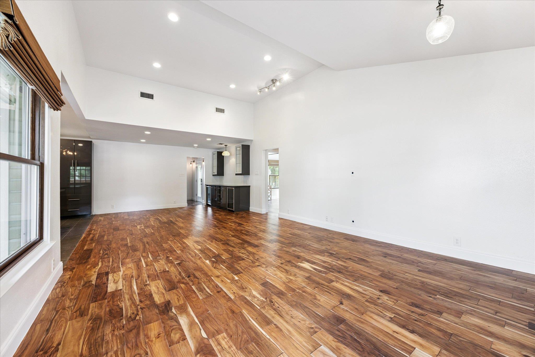 1106 Fairmount Ave, Austin, TX 78704