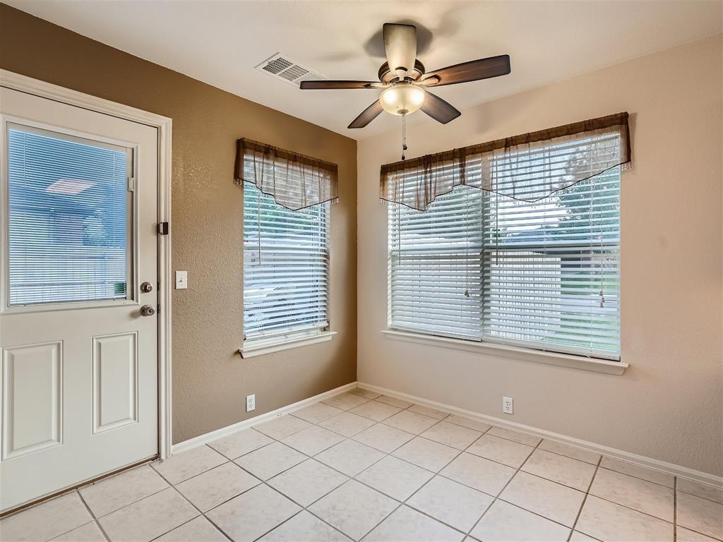 215 Spruce Dr, Kyle, TX 78640