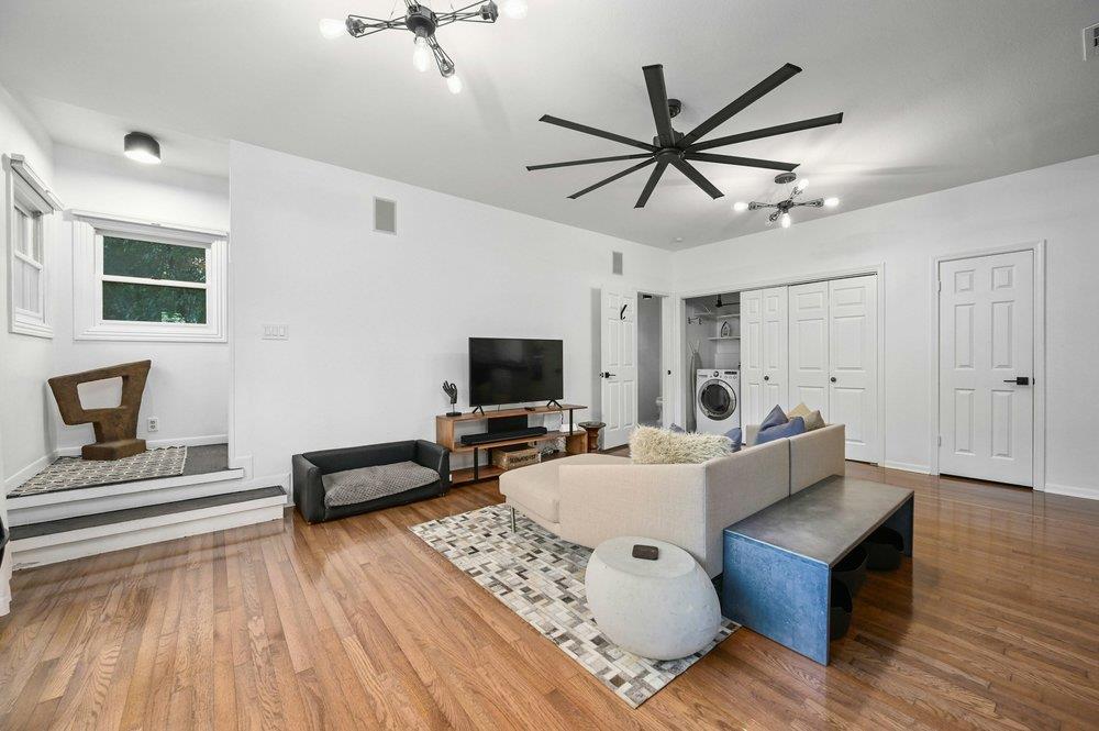 525 Barton Blvd, Austin, TX 78704