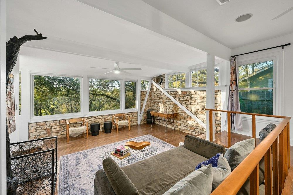 525 Barton Blvd, Austin, TX 78704