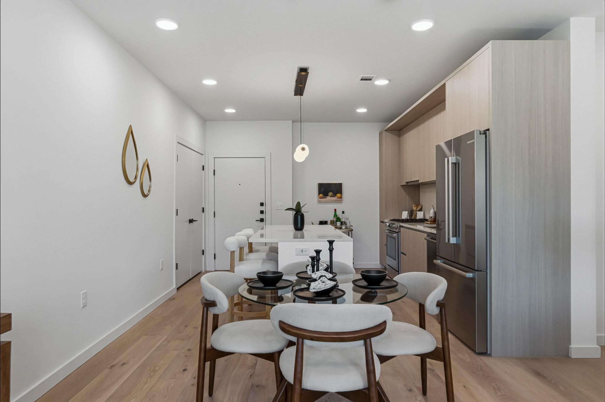 2209 S 1st St # 122, Austin, TX 78704