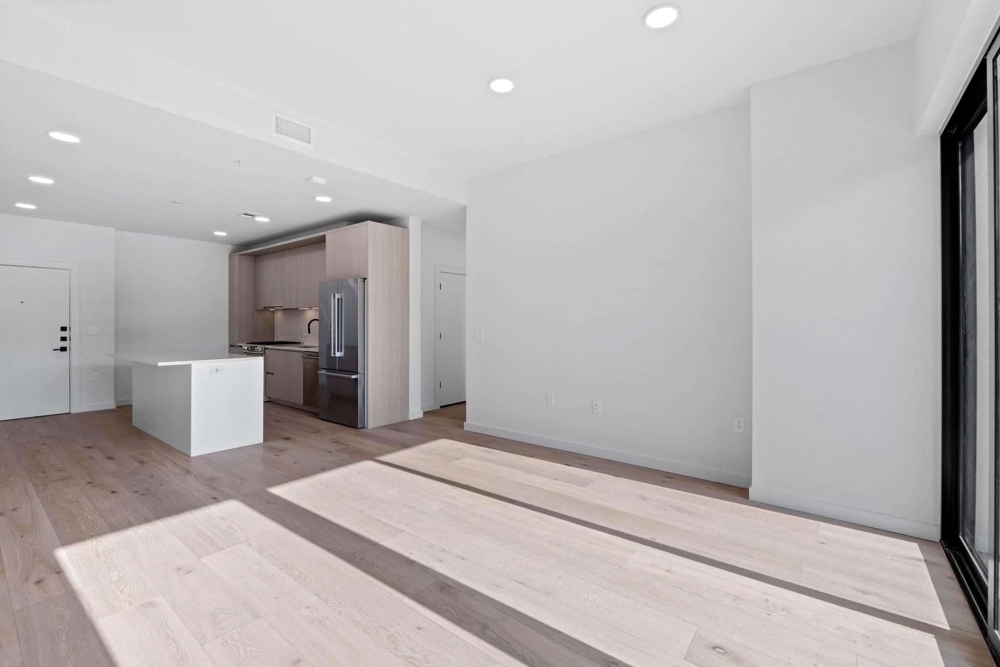 2209 S 1st St # 122, Austin, TX 78704