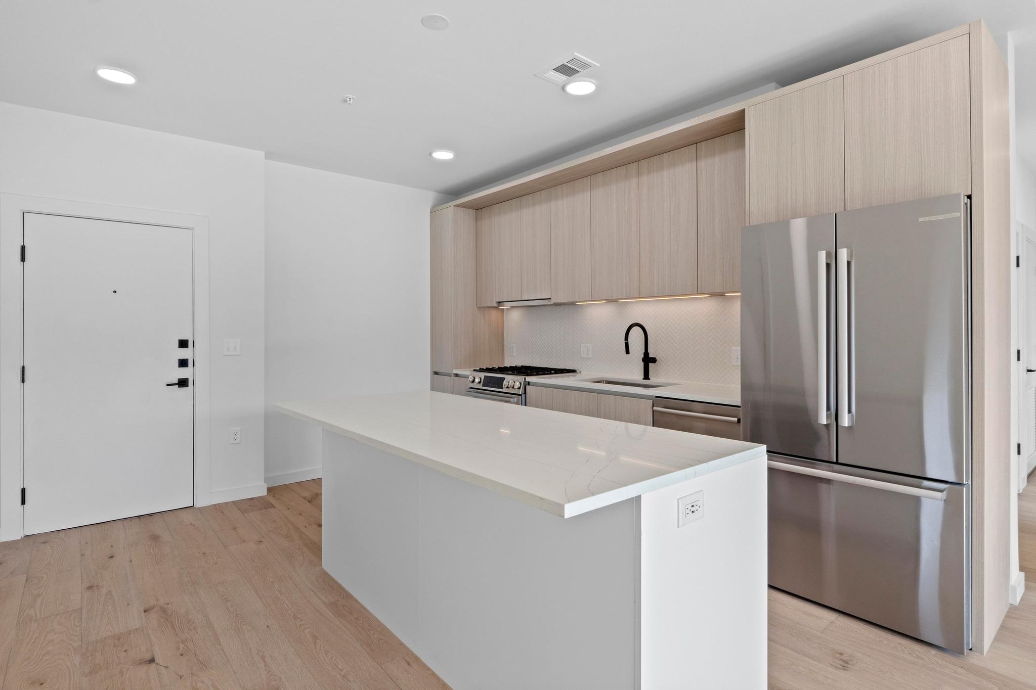 2209 S 1st St # 122, Austin, TX 78704