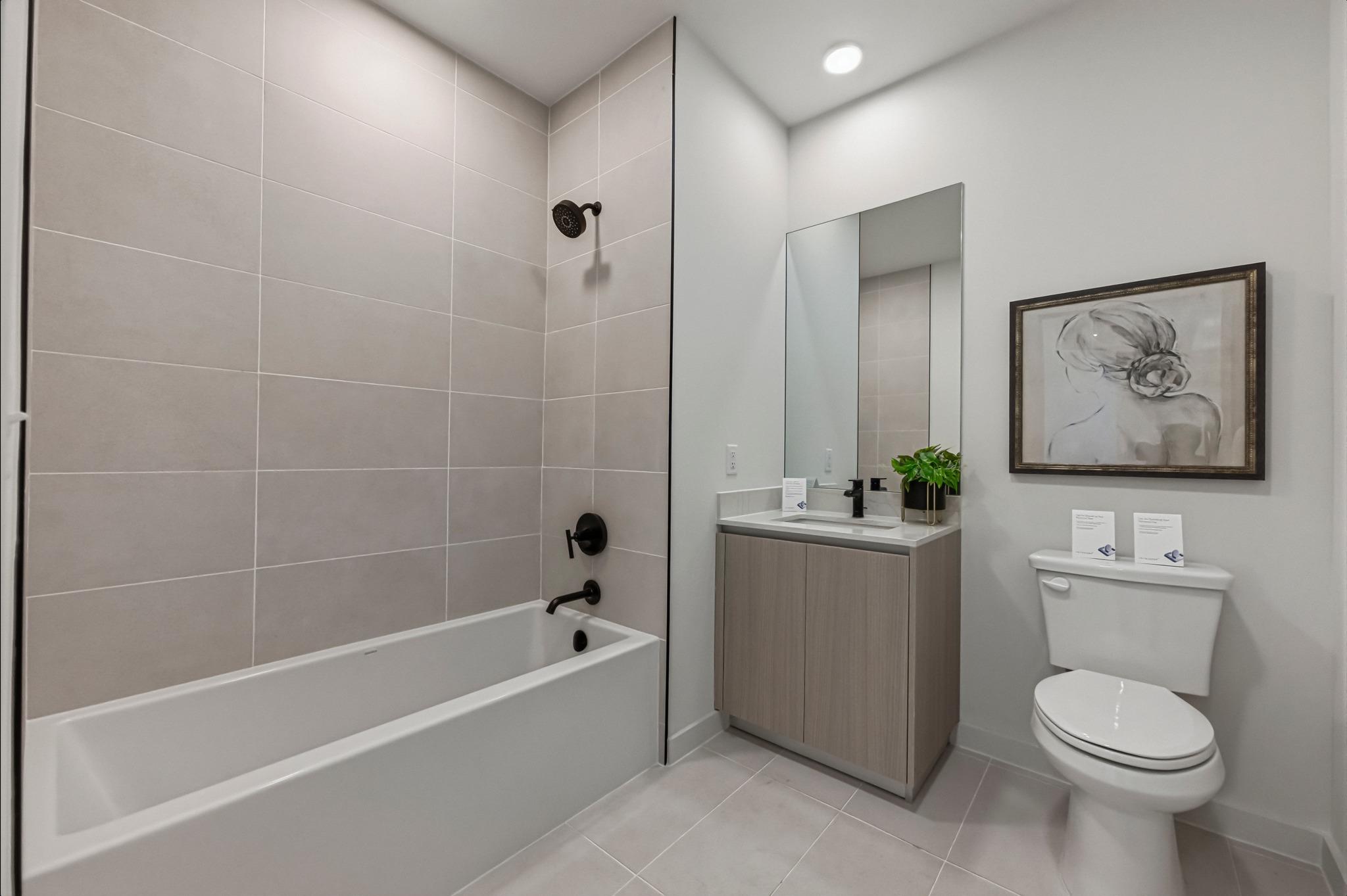 2209 S 1st St # 122, Austin, TX 78704