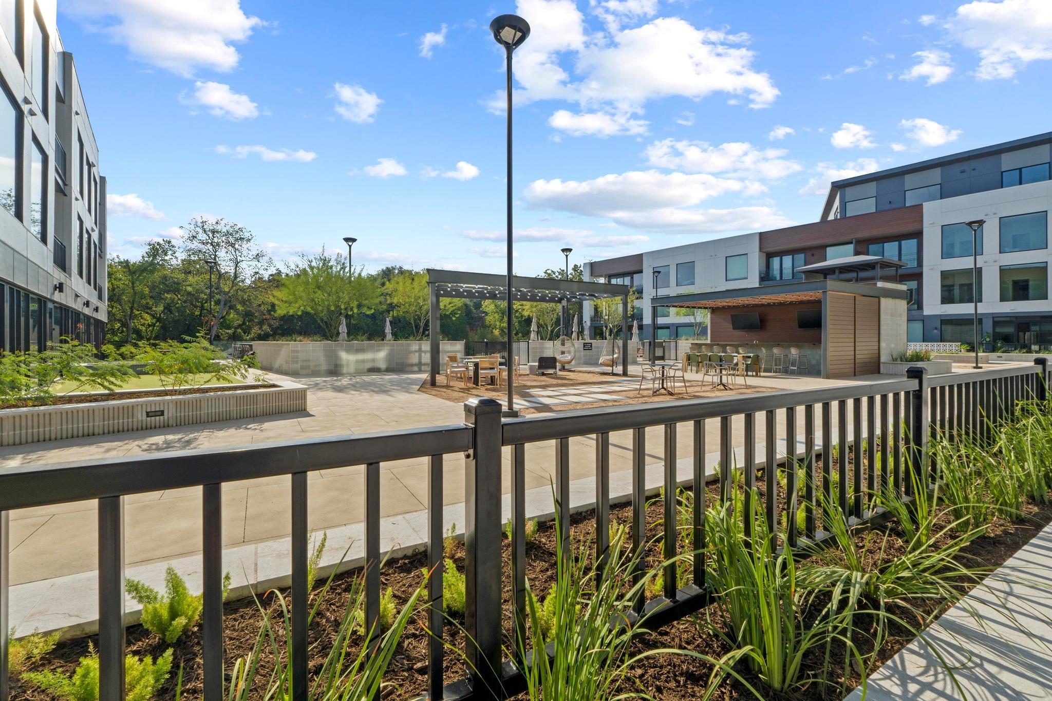 2209 S 1st St # 122, Austin, TX 78704