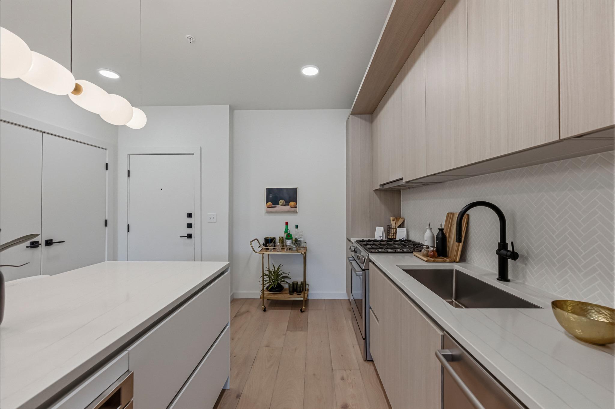 2209 S 1st St # 122, Austin, TX 78704