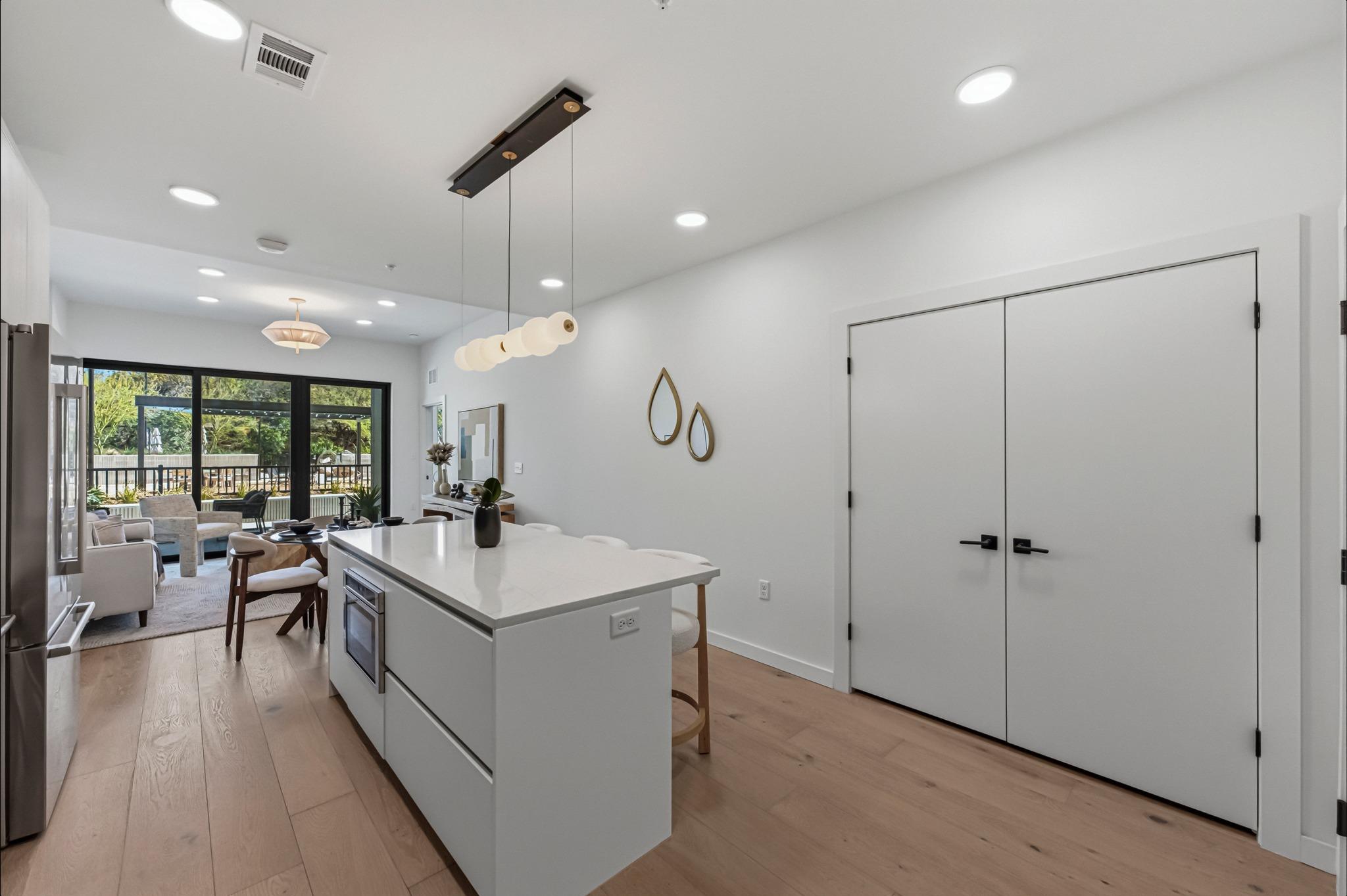 2209 S 1st St # 122, Austin, TX 78704