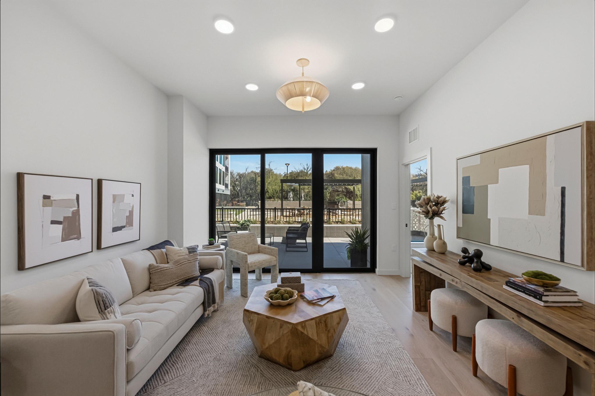 2209 S 1st St # 122, Austin, TX 78704