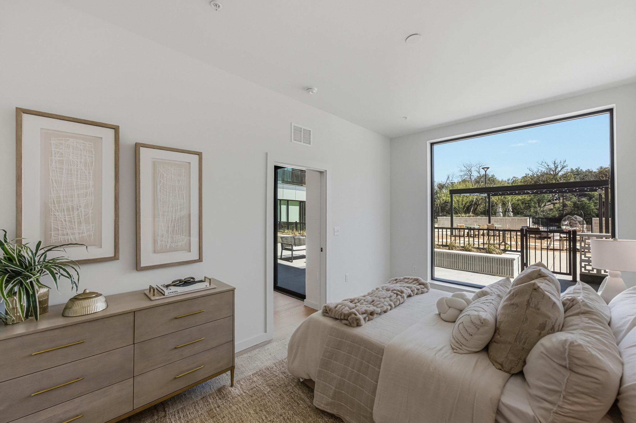 2209 S 1st St # 122, Austin, TX 78704