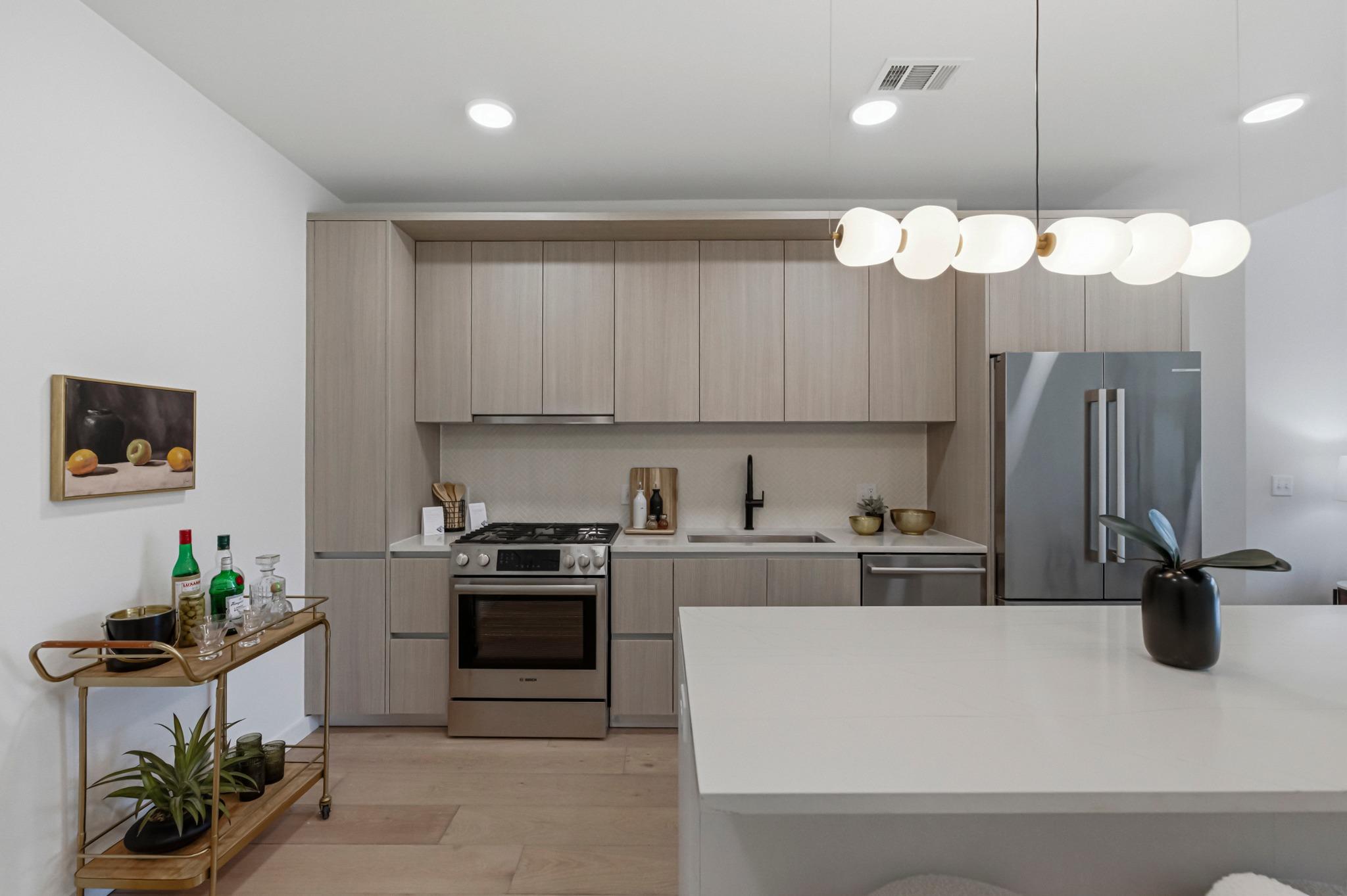 2209 S 1st St # 122, Austin, TX 78704