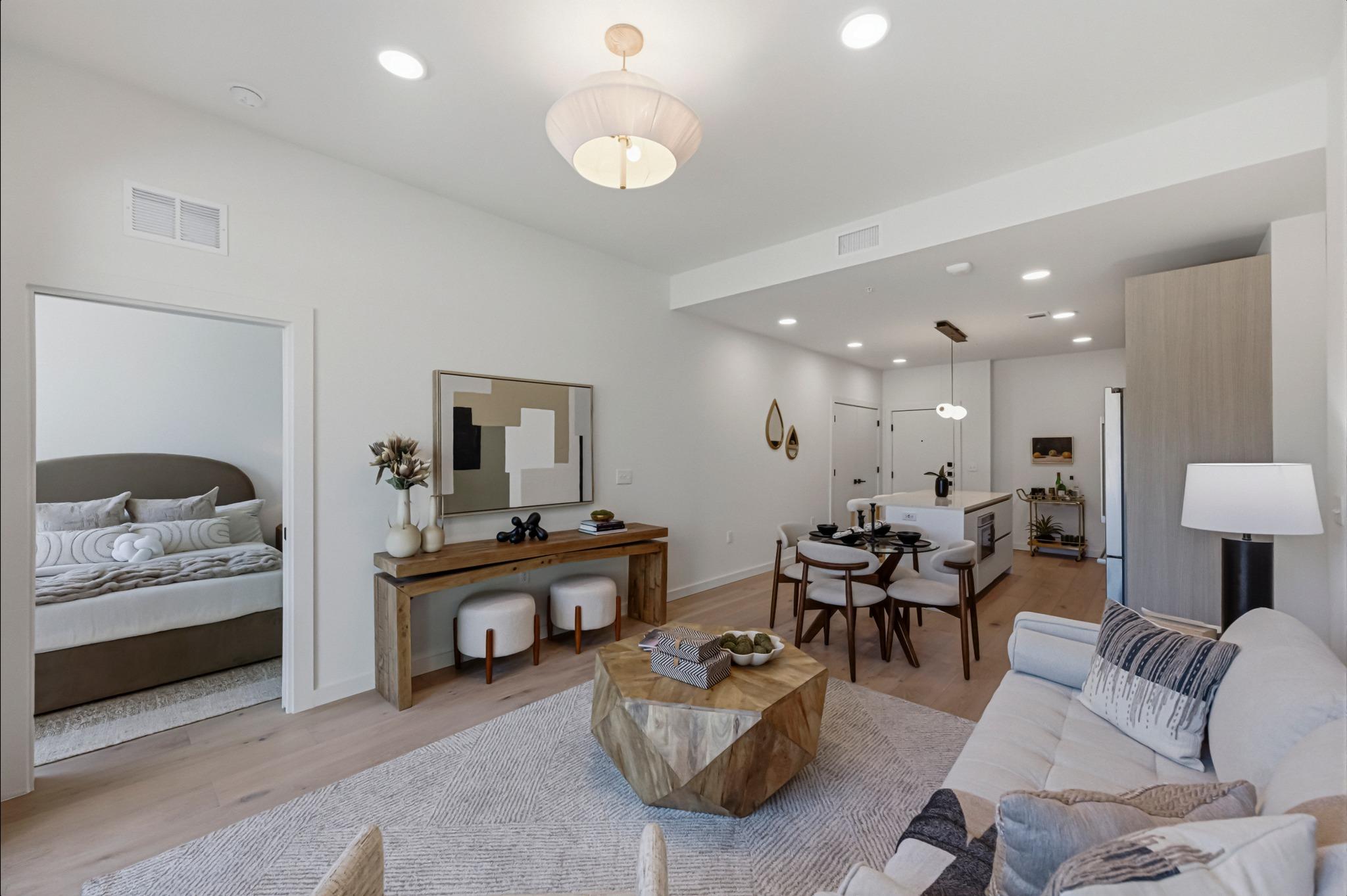 2209 S 1st St # 122, Austin, TX 78704