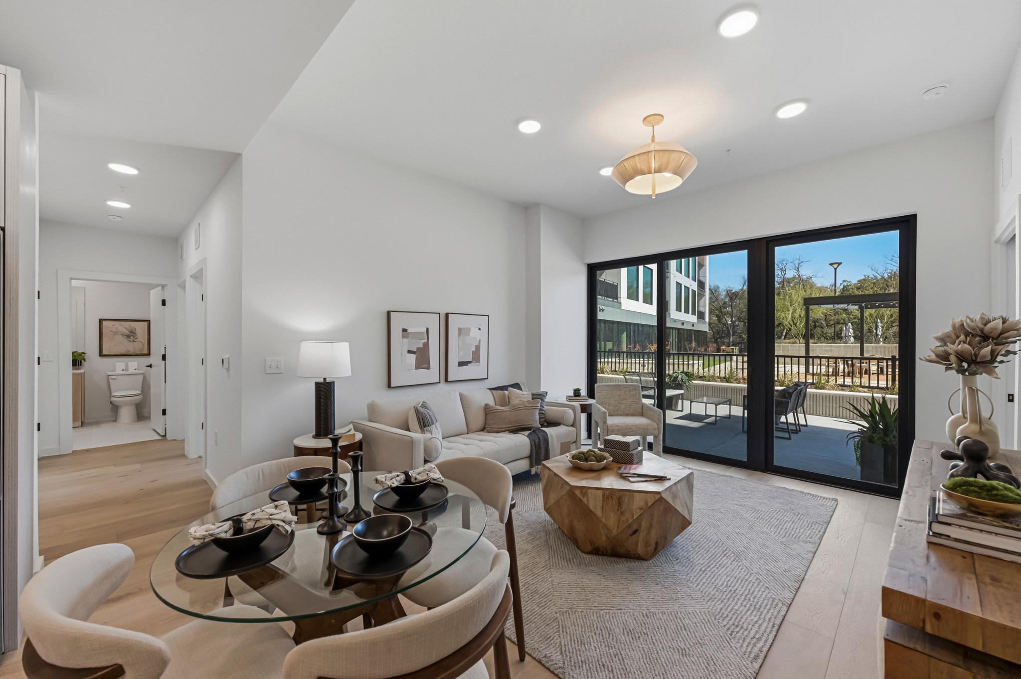 2209 S 1st St # 122, Austin, TX 78704