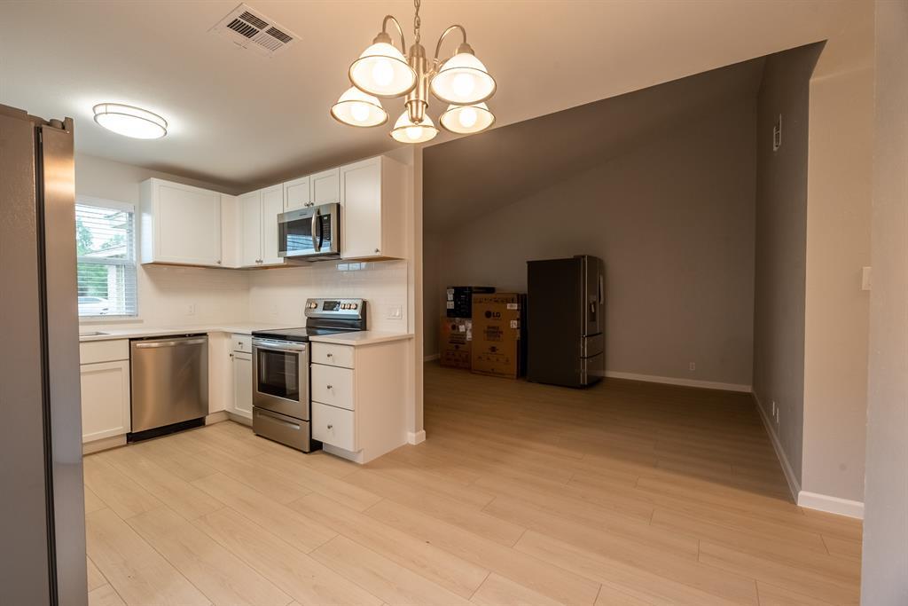 8708 PINERIDGE Dr # A, Austin, TX 78729