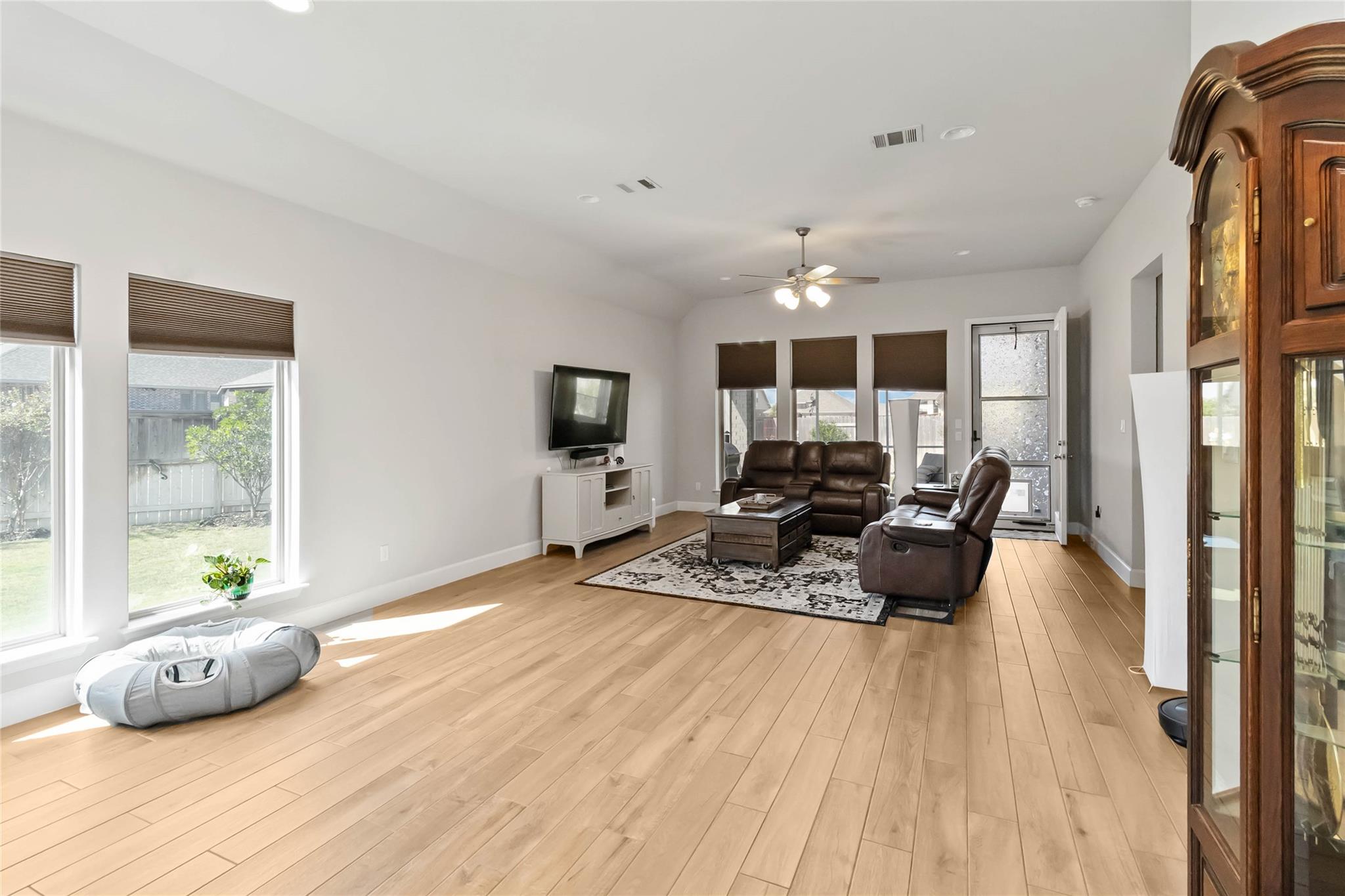 136 Ironbark Bnd, Bastrop, TX 78602