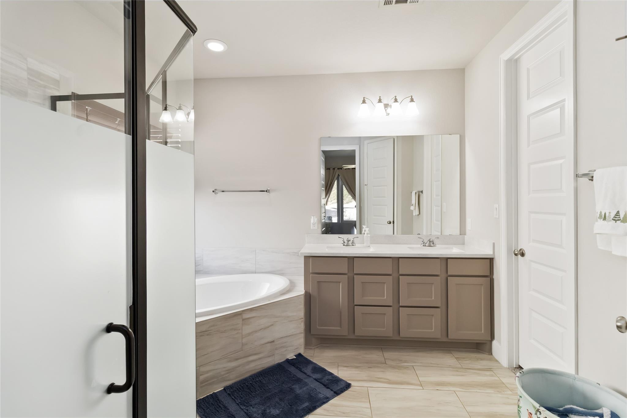 136 Ironbark Bnd, Bastrop, TX 78602