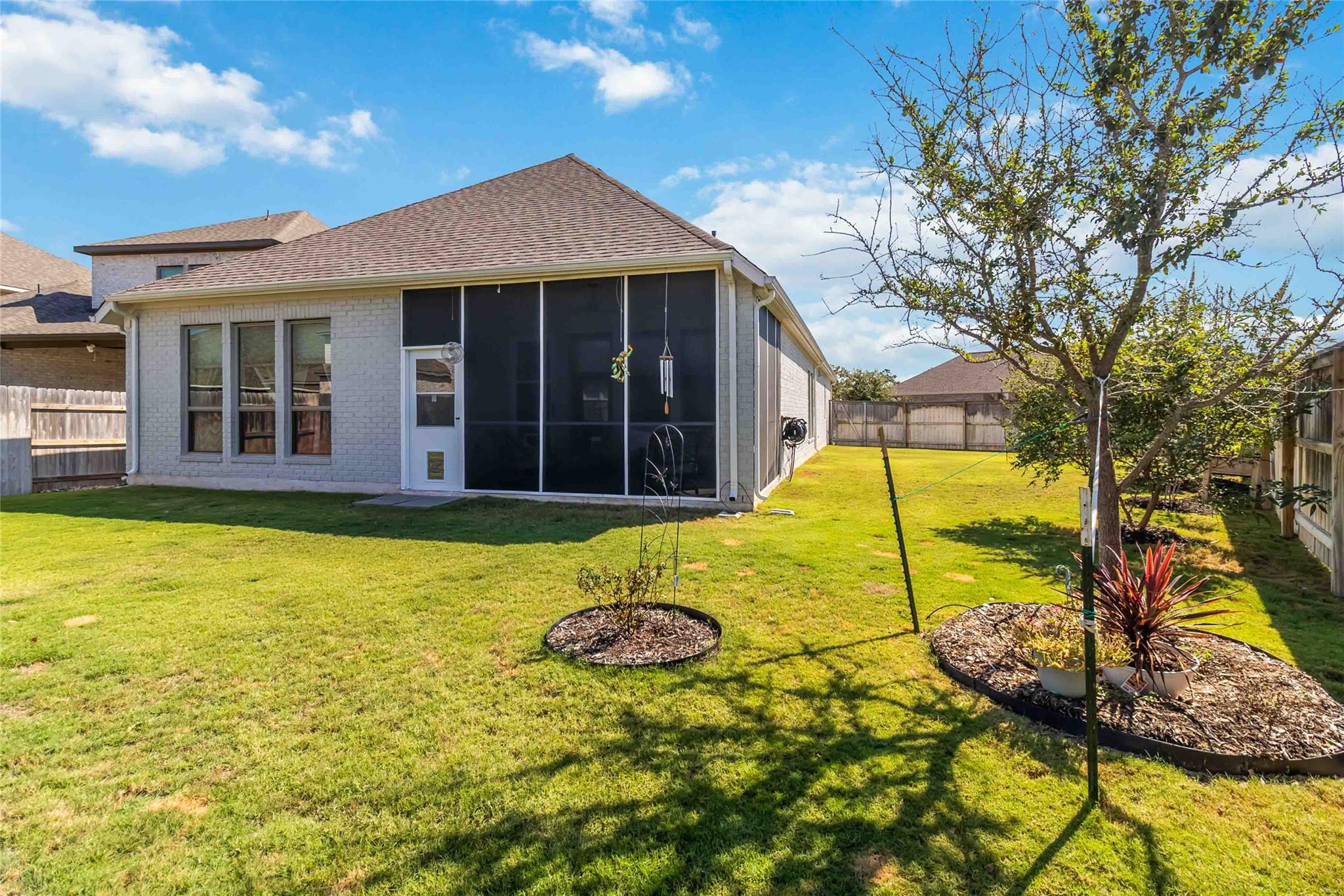 136 Ironbark Bnd, Bastrop, TX 78602