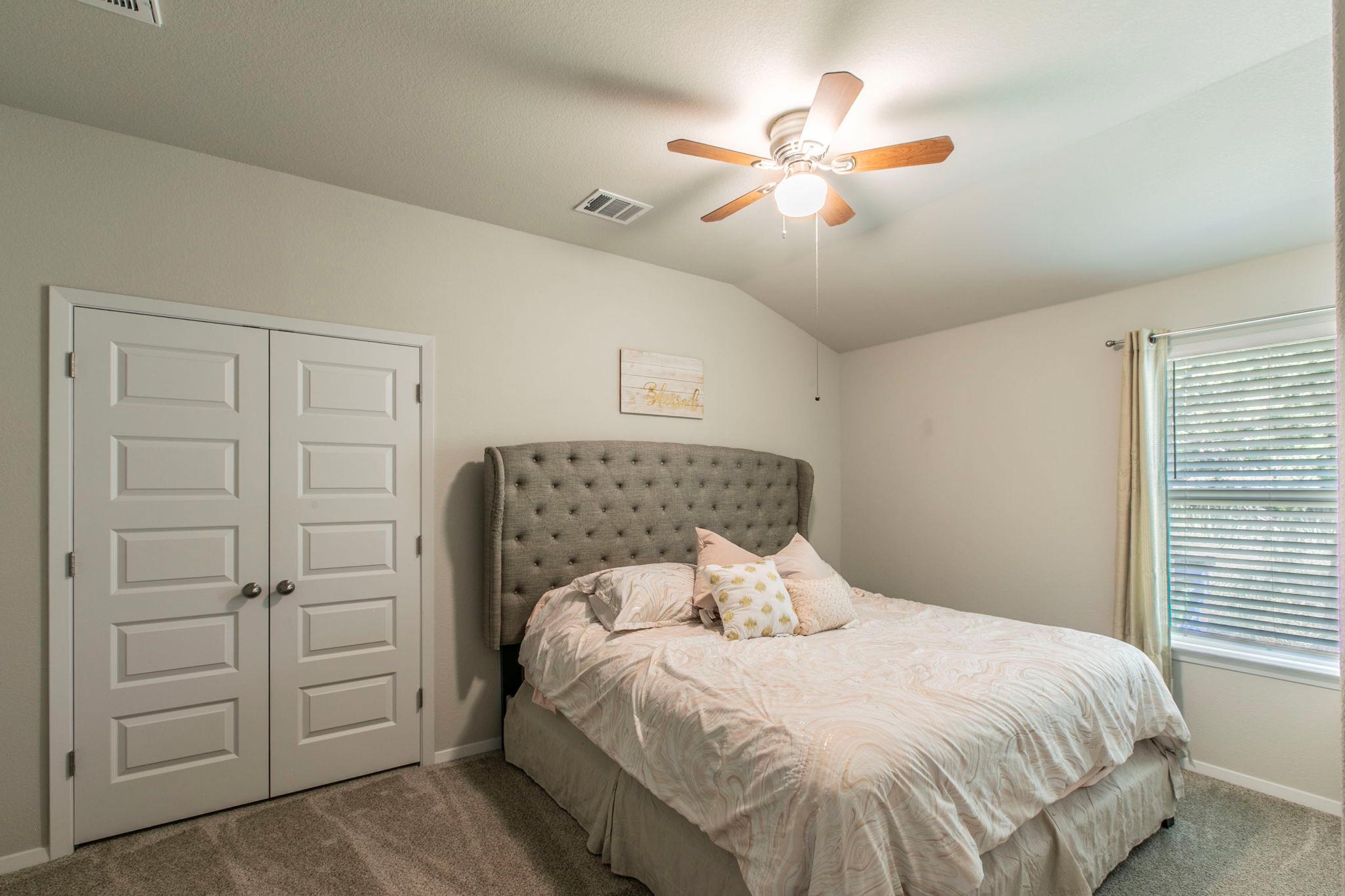 4202 Glendale Ln, Lago Vista, TX 78645