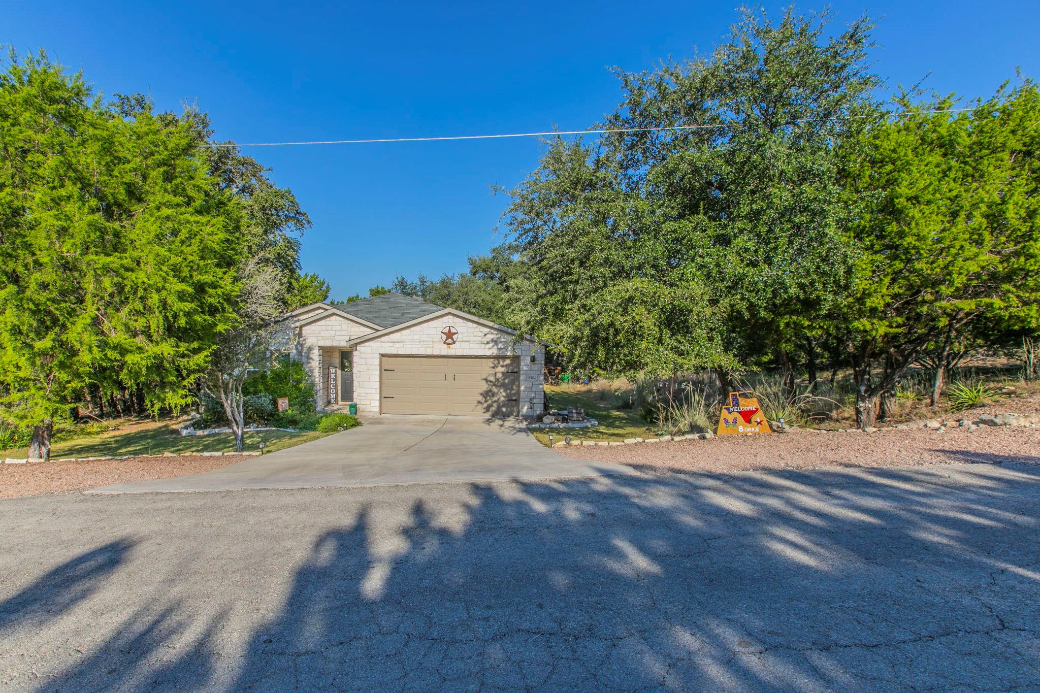 4202 Glendale Ln, Lago Vista, TX 78645