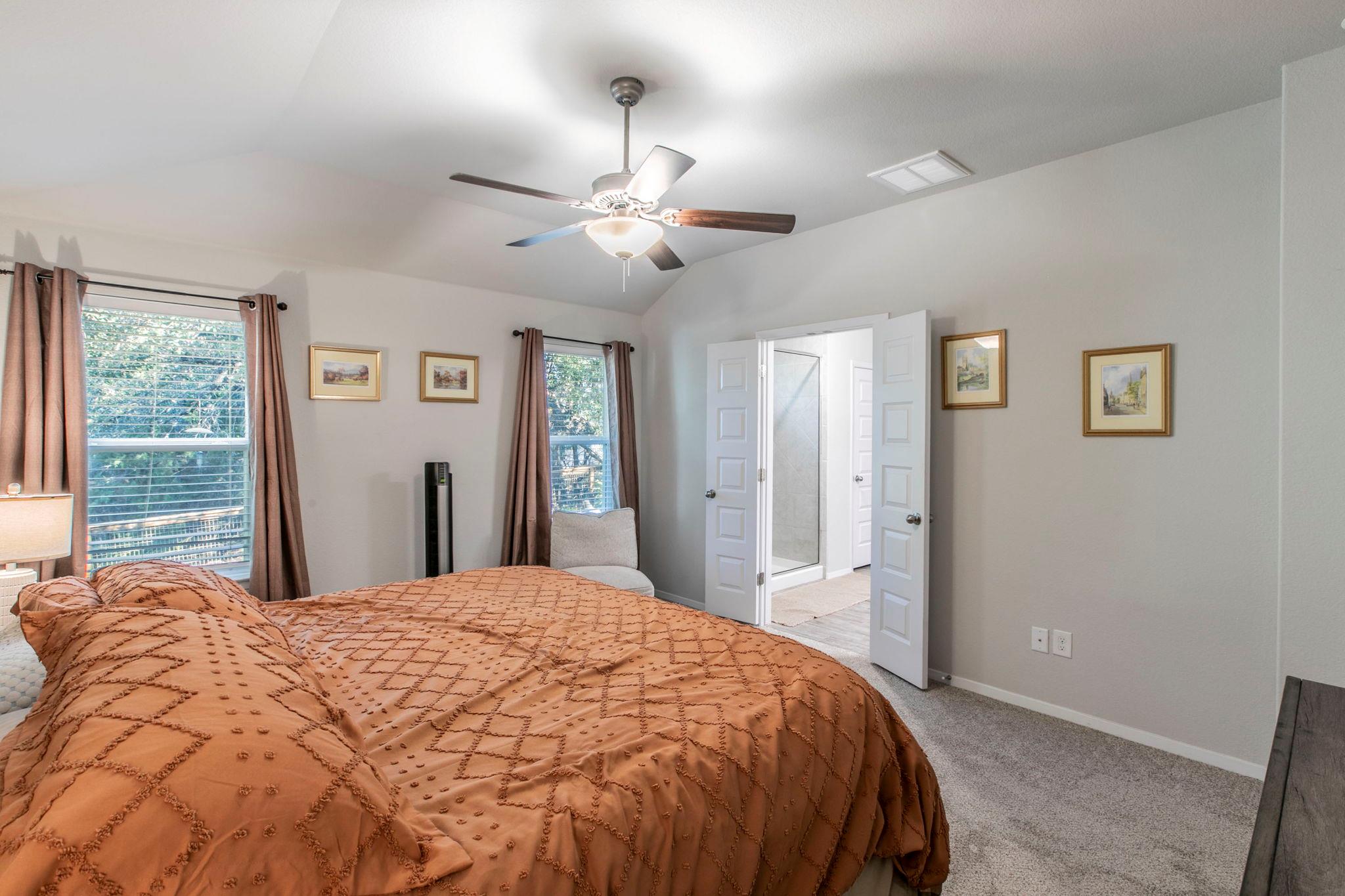 4202 Glendale Ln, Lago Vista, TX 78645