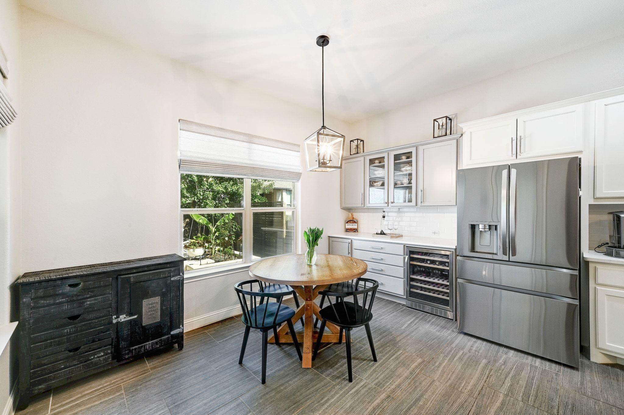 306 Swallowtail Dr, Austin, TX 78737