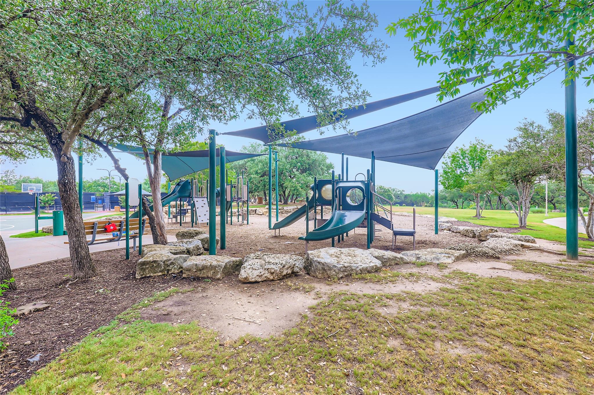 217 Emerald Ridge Dr, Austin, TX 78732