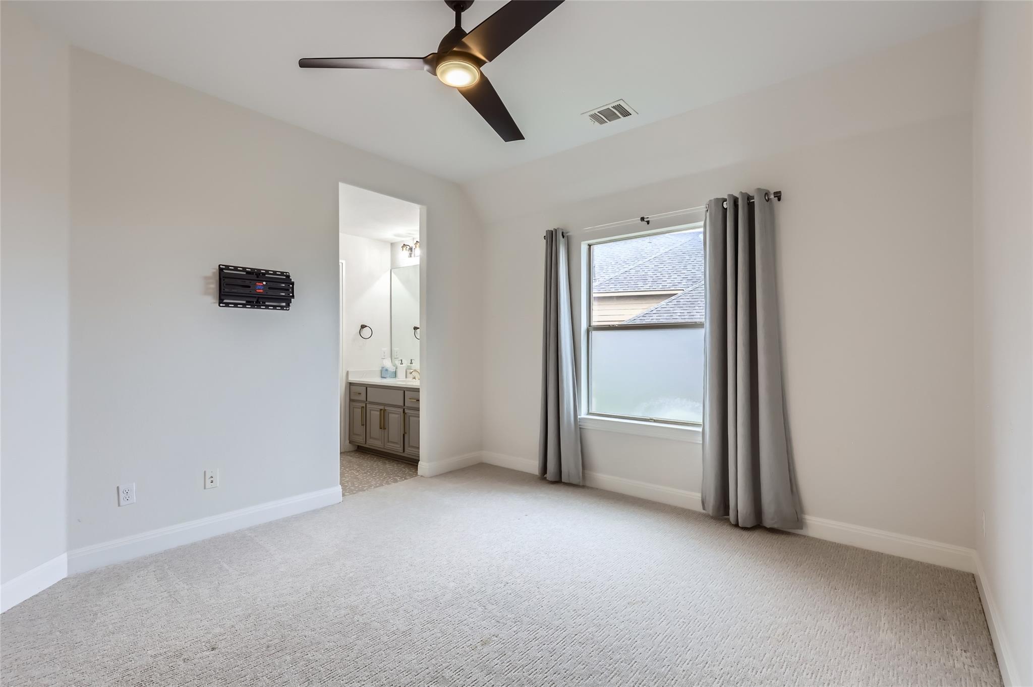 217 Emerald Ridge Dr, Austin, TX 78732