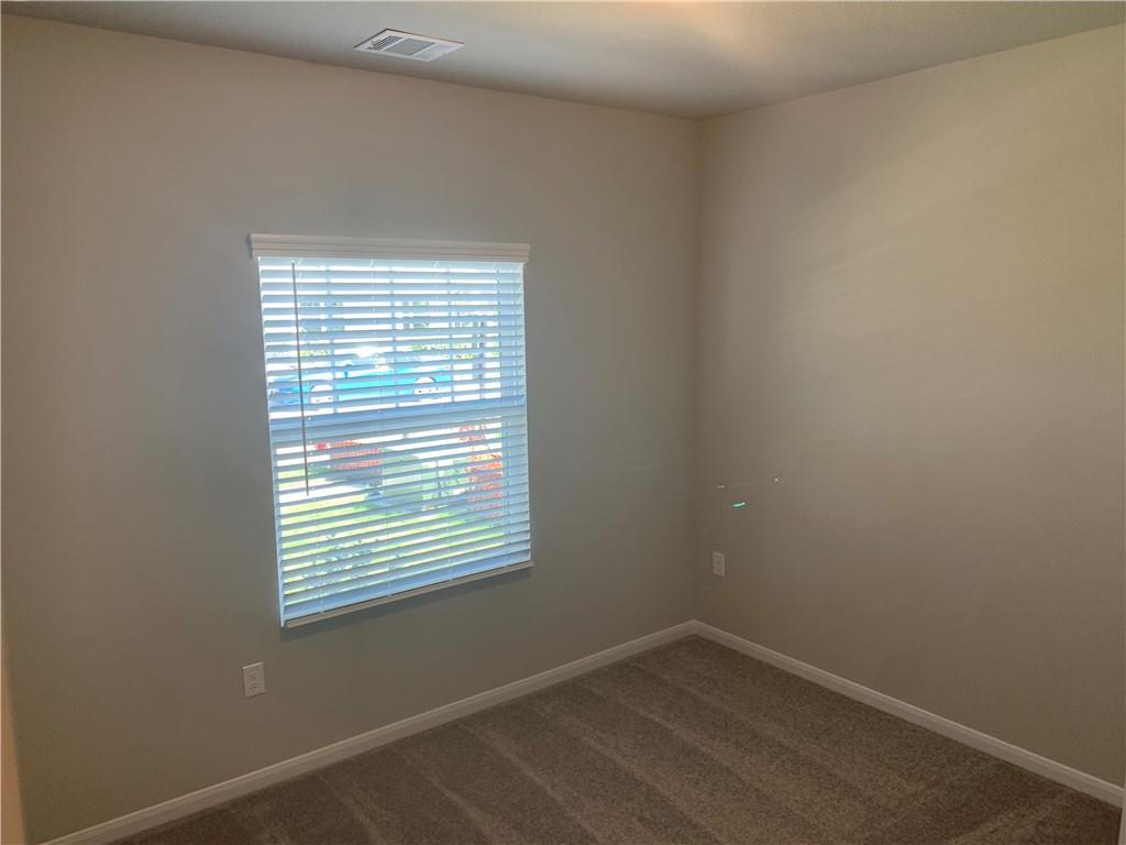 214 Bent Creek Dr, Hutto, TX 78634