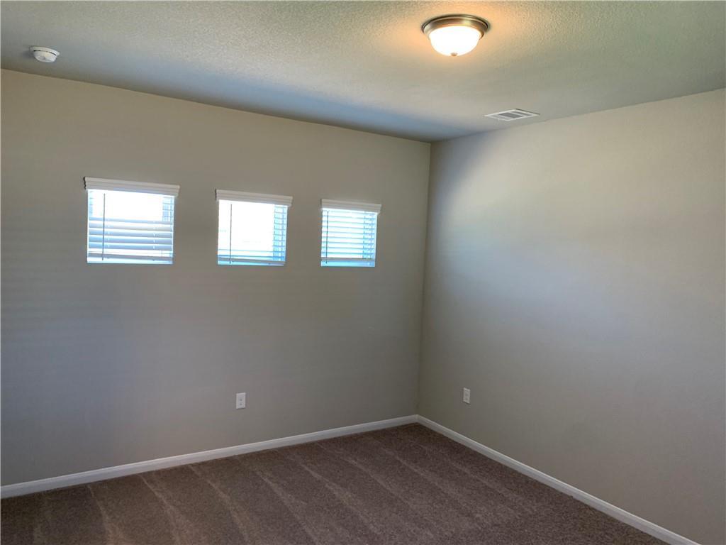 214 Bent Creek Dr, Hutto, TX 78634