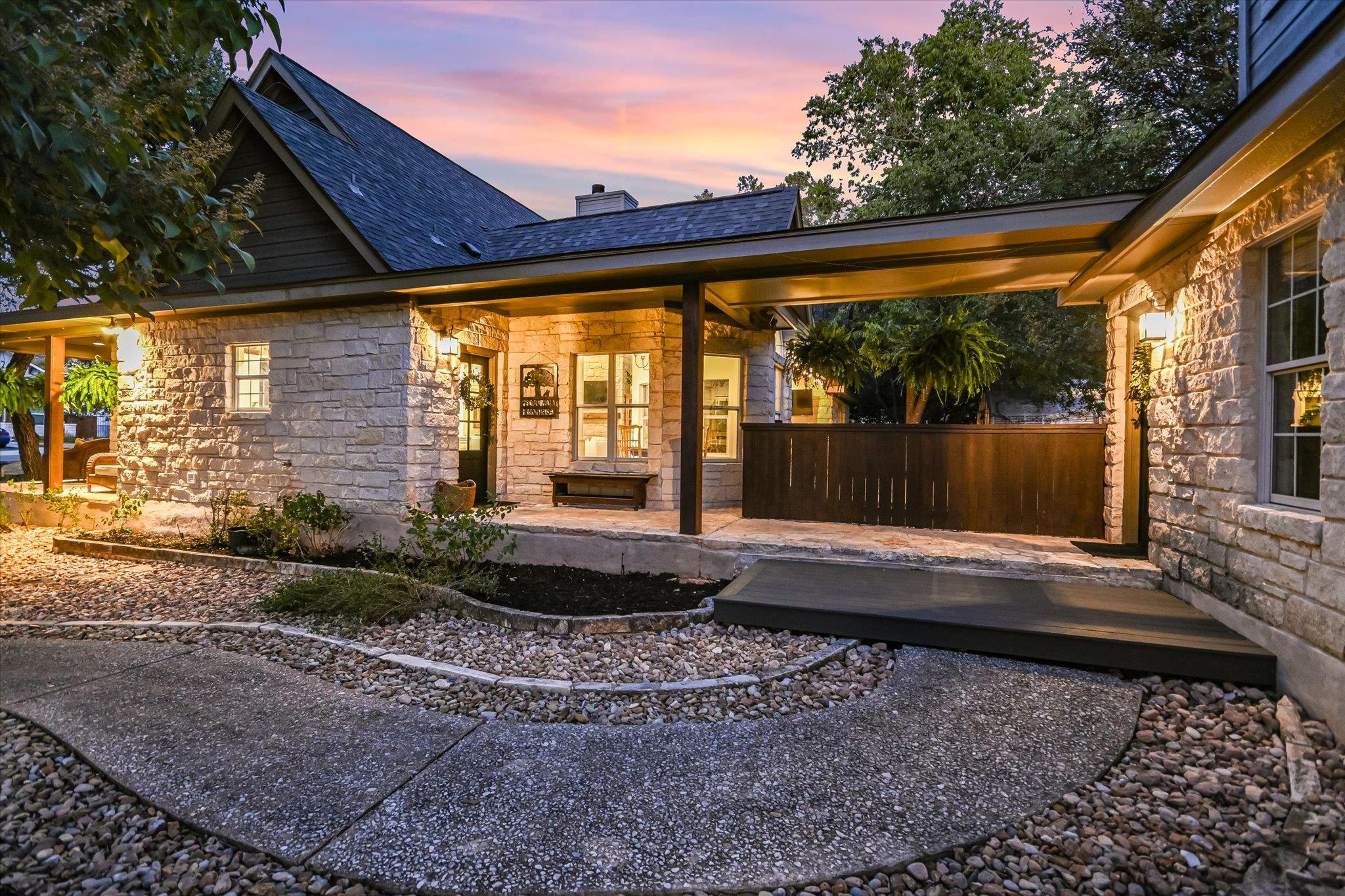 138 AUGUSTA Dr, Wimberley, TX 78676