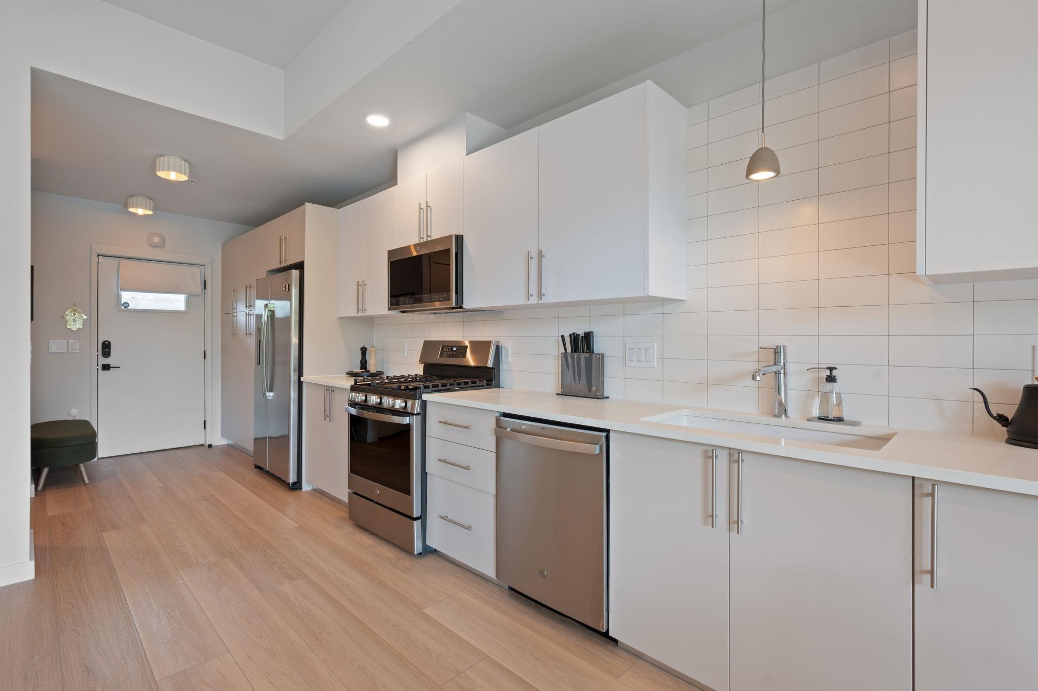 4004 Banister Ln # 115, Austin, TX 78704