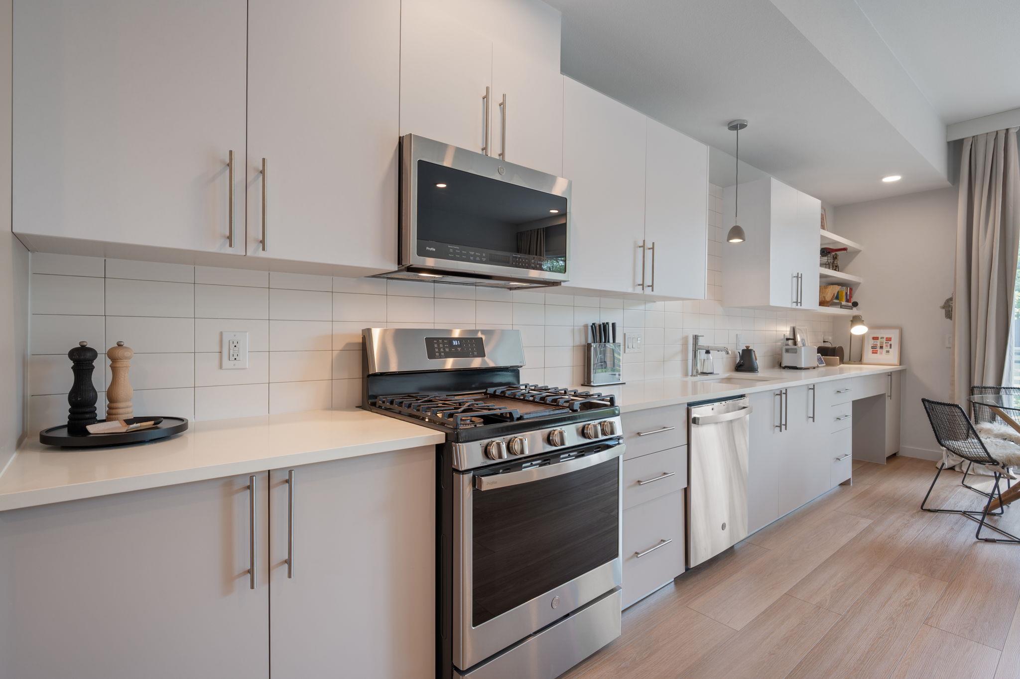 4004 Banister Ln # 115, Austin, TX 78704